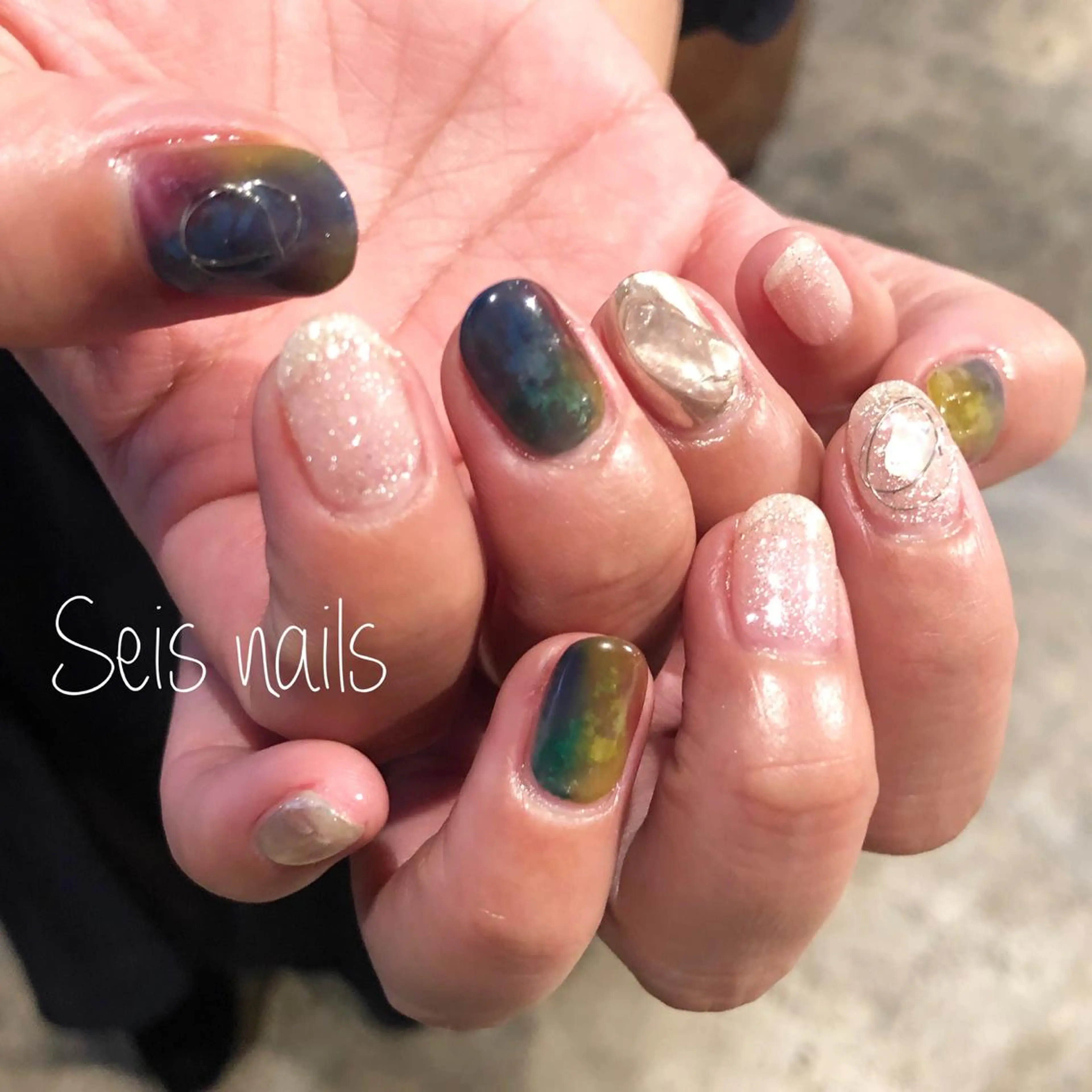 ネイル ハンドネイル Seis Shihoのネイルデザイン