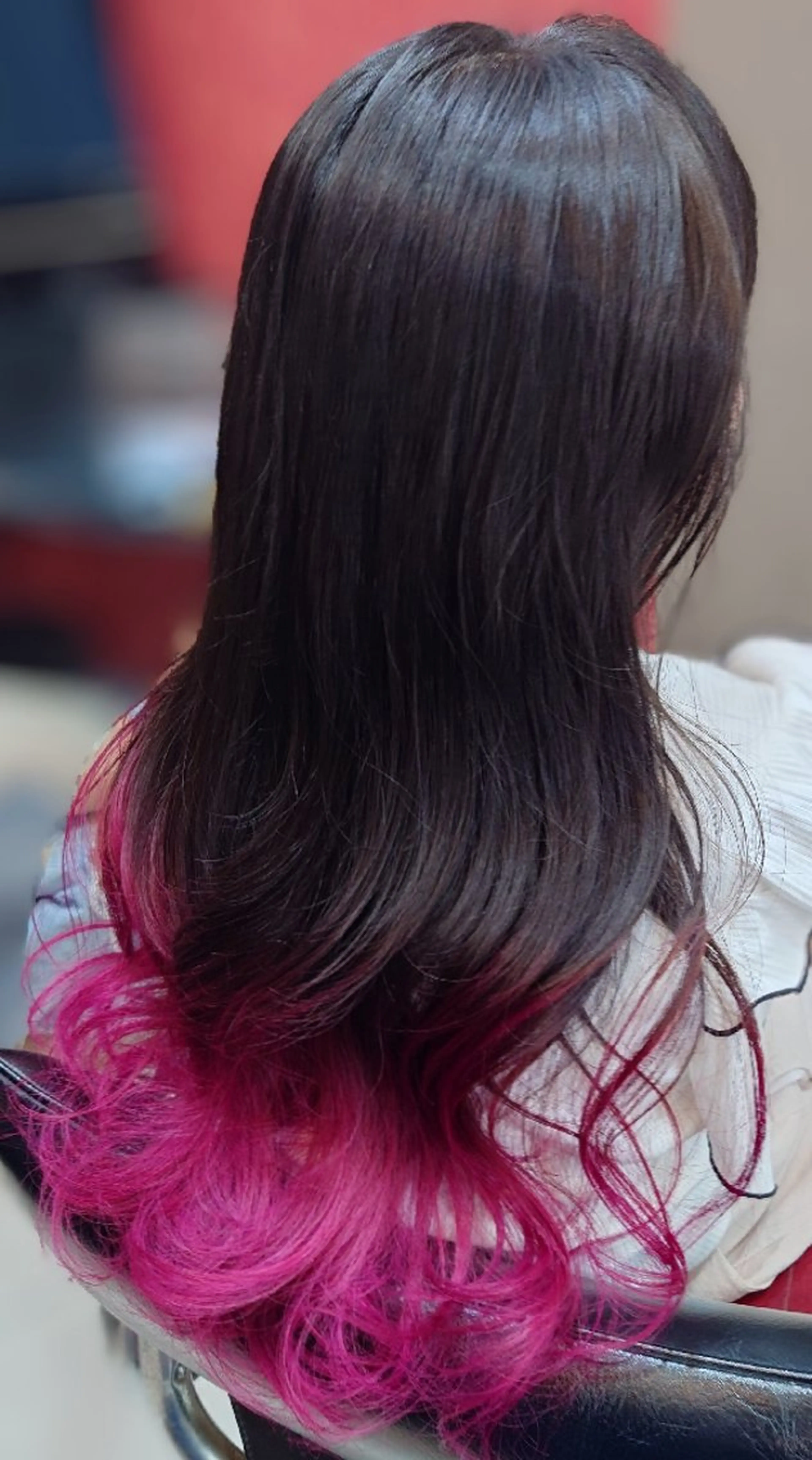 ロング カラー グラデーションカラー ピンクカラー カット ヘアカラー トリートメント 鈴木 いづみのヘアスタイル