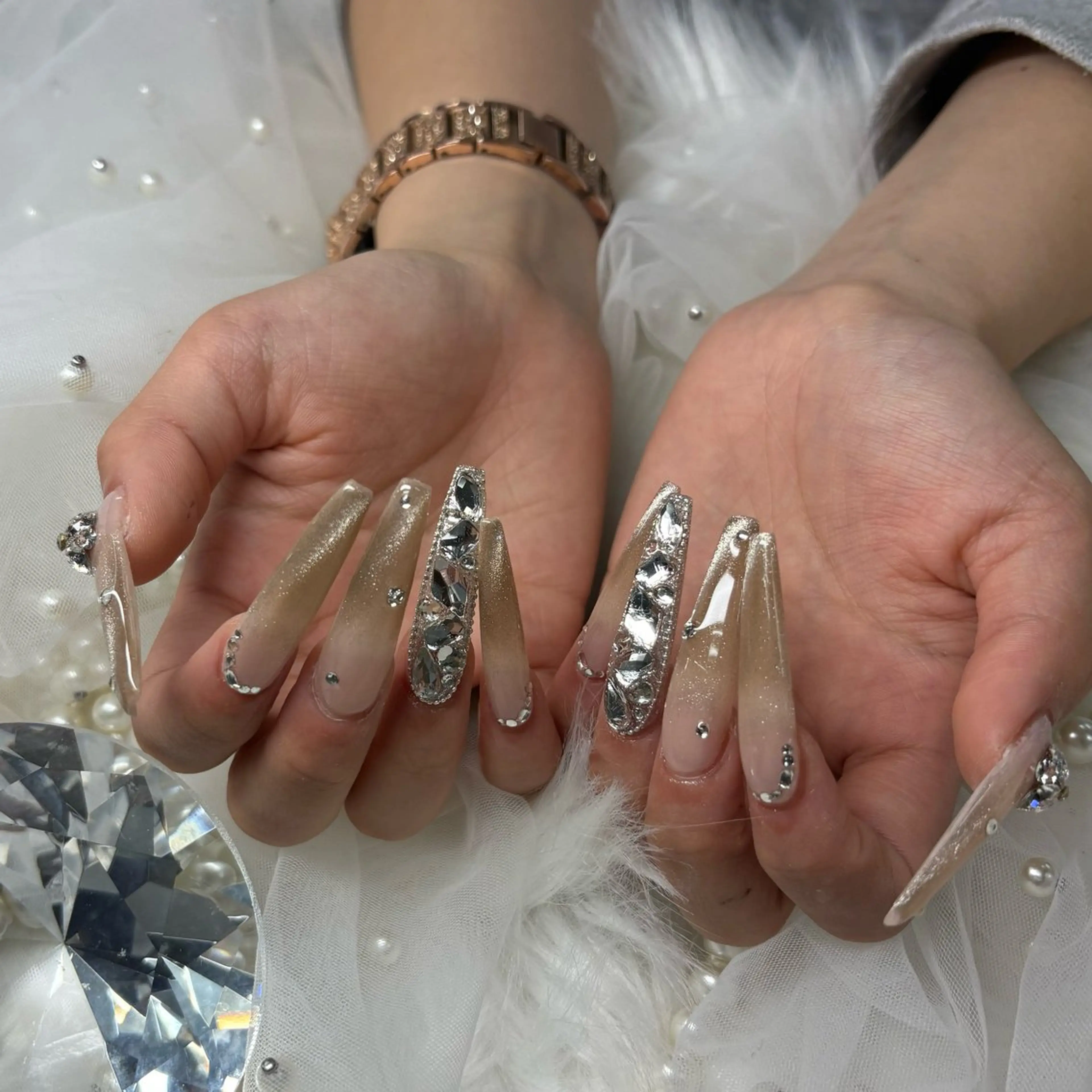 ネイル ロングネイル ハンドネイル SHION  のネイルデザイン