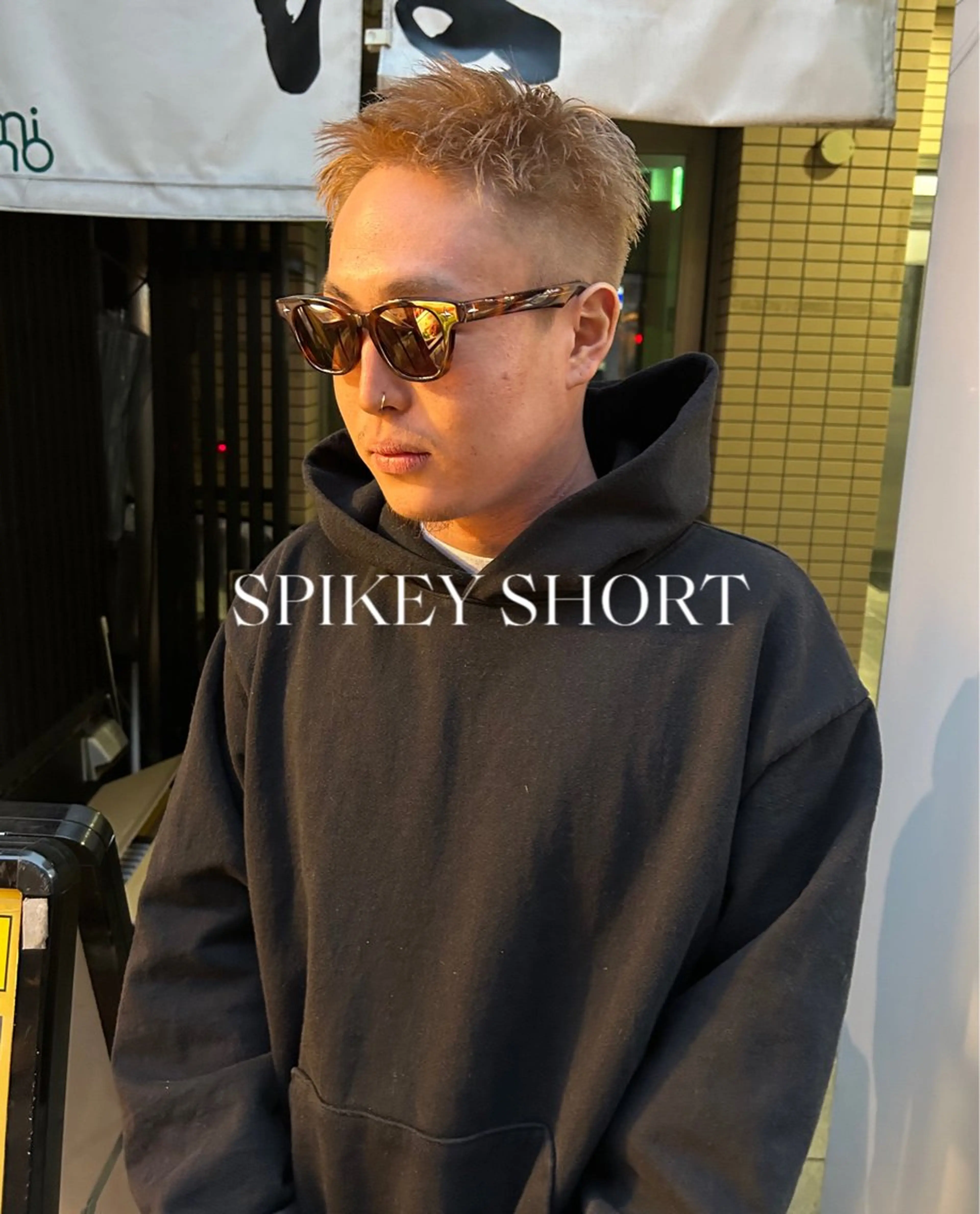 ショート カラー メンズ メンズブリーチ メンズハイライト メンズインナーカラー メンズパーマ プードルパーマ charme所属・💈メンズカット ✂︎伊藤大輝💈のヘアスタイル