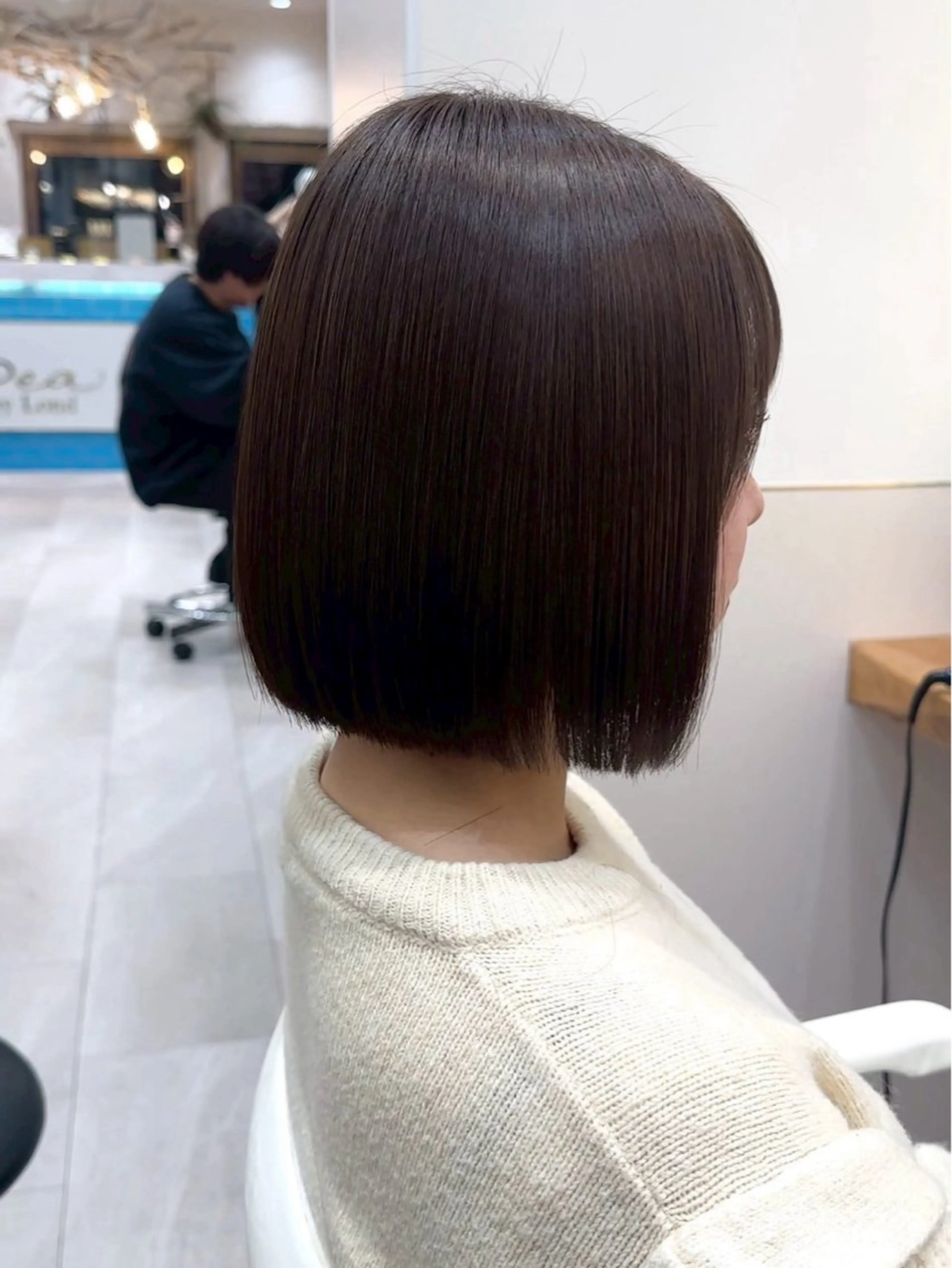 ミディアム カット ヘアカラー トリートメント Hello by Sea所属・レイヤー/艶髪/ボブ /くびれ/伊藤　勇司のヘアスタイル