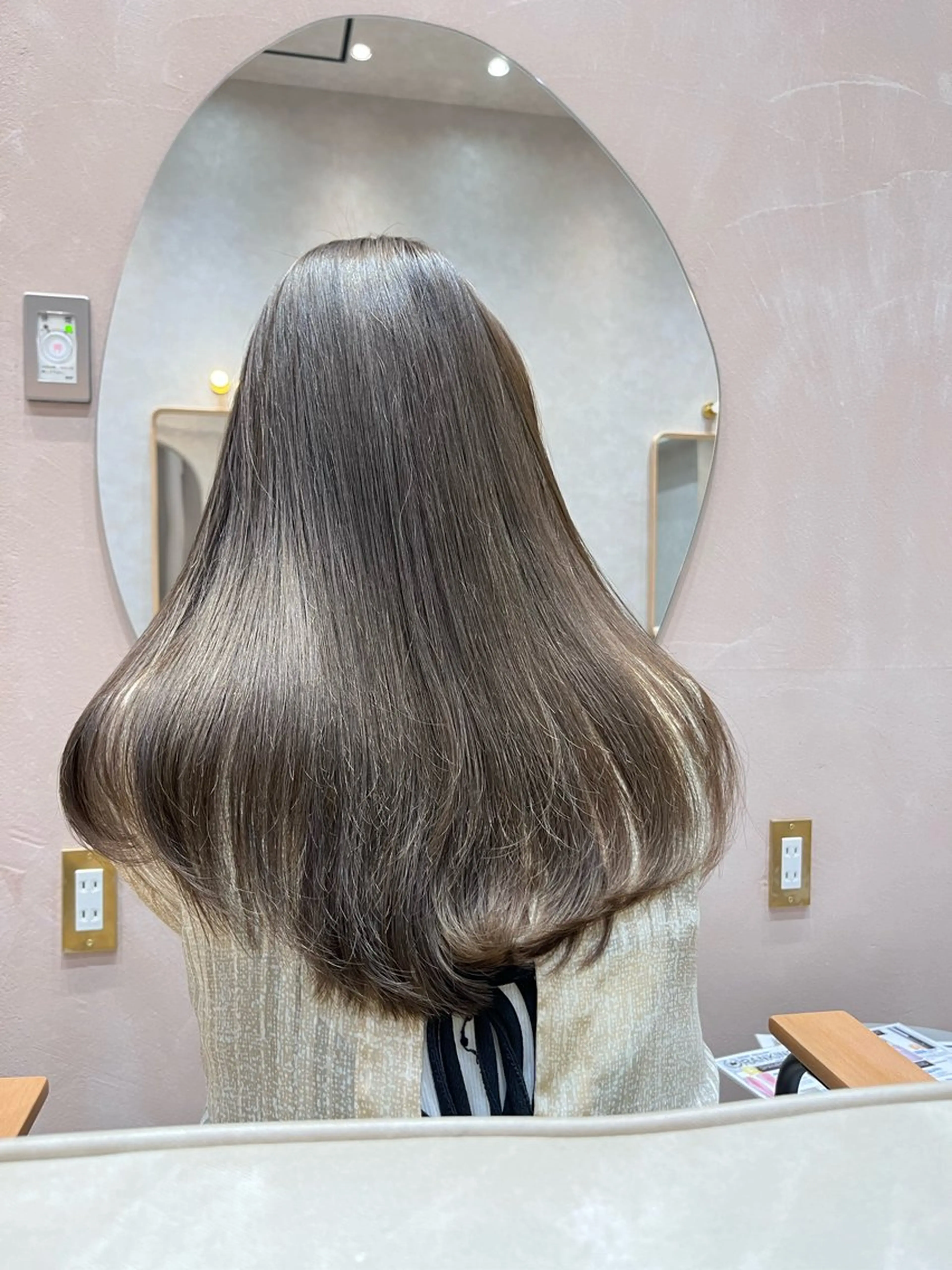 ロング カラー 阿久津真衣 似合わせカットのヘアスタイル