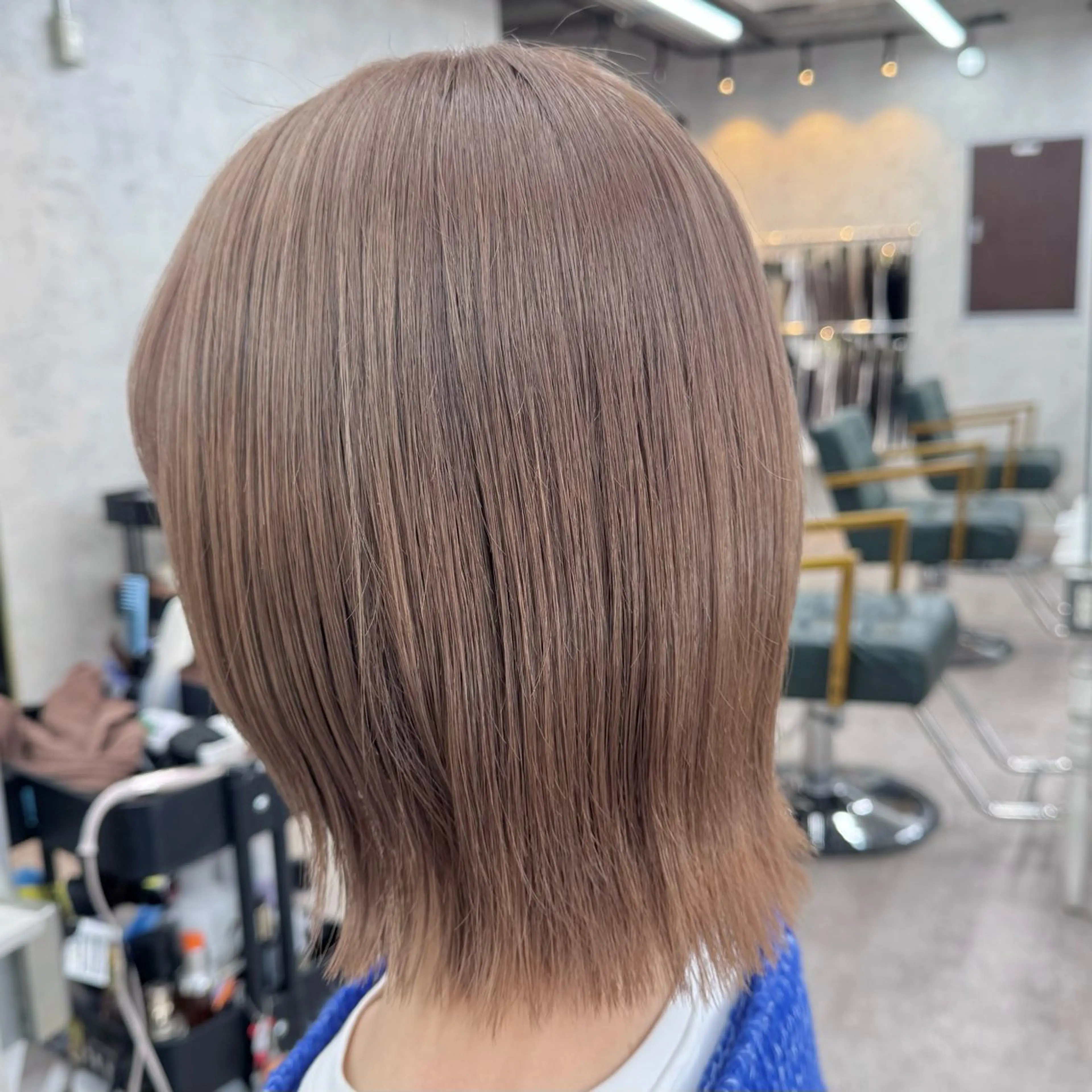 ショート カラー ヘアカラー JUNSHIN🦋 ヘアセット／カラーのヘアスタイル