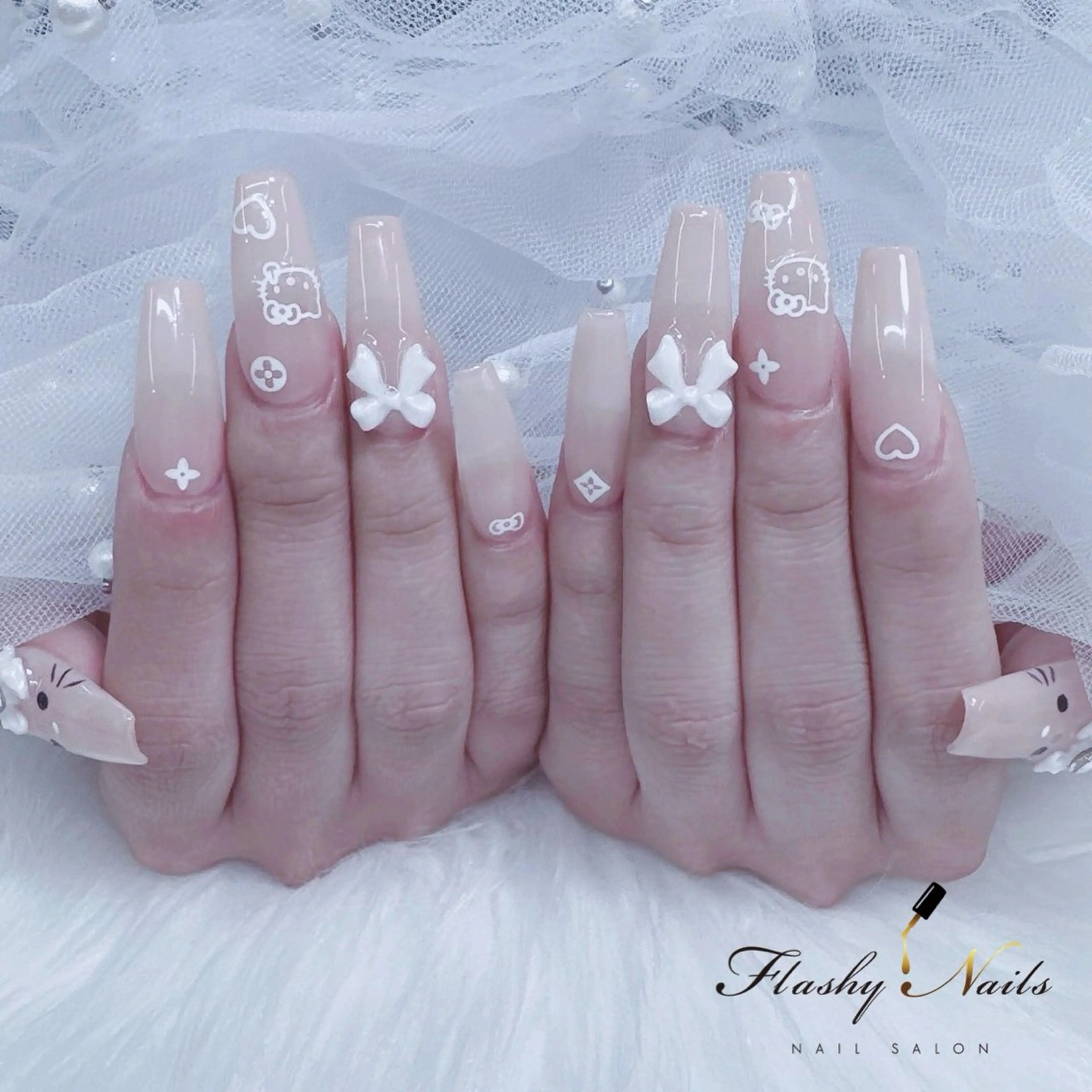 ネイル Flashy Nailsのネイルデザイン