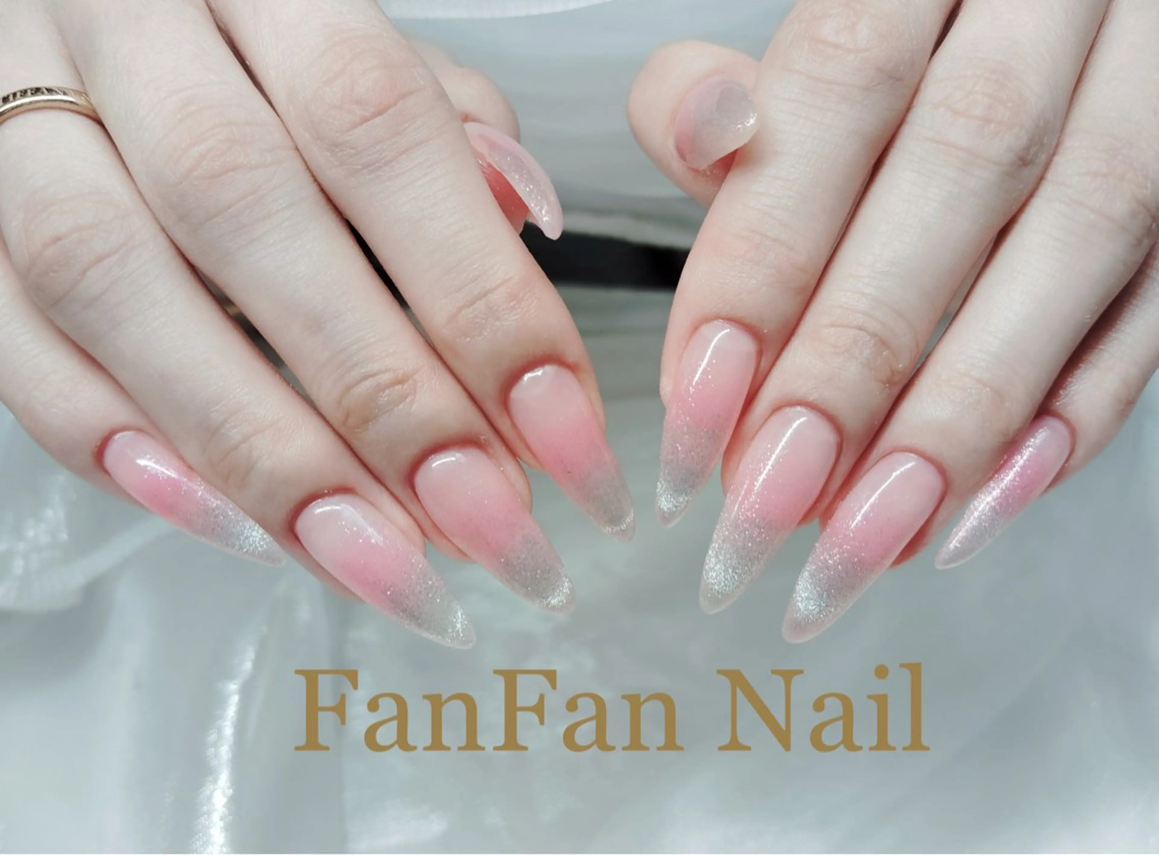 ネイル アートネイル オーロラネイル ガーリー キラキラネイル 韓国ネイル ハンドネイル KaKa FanFanNailのネイルデザイン