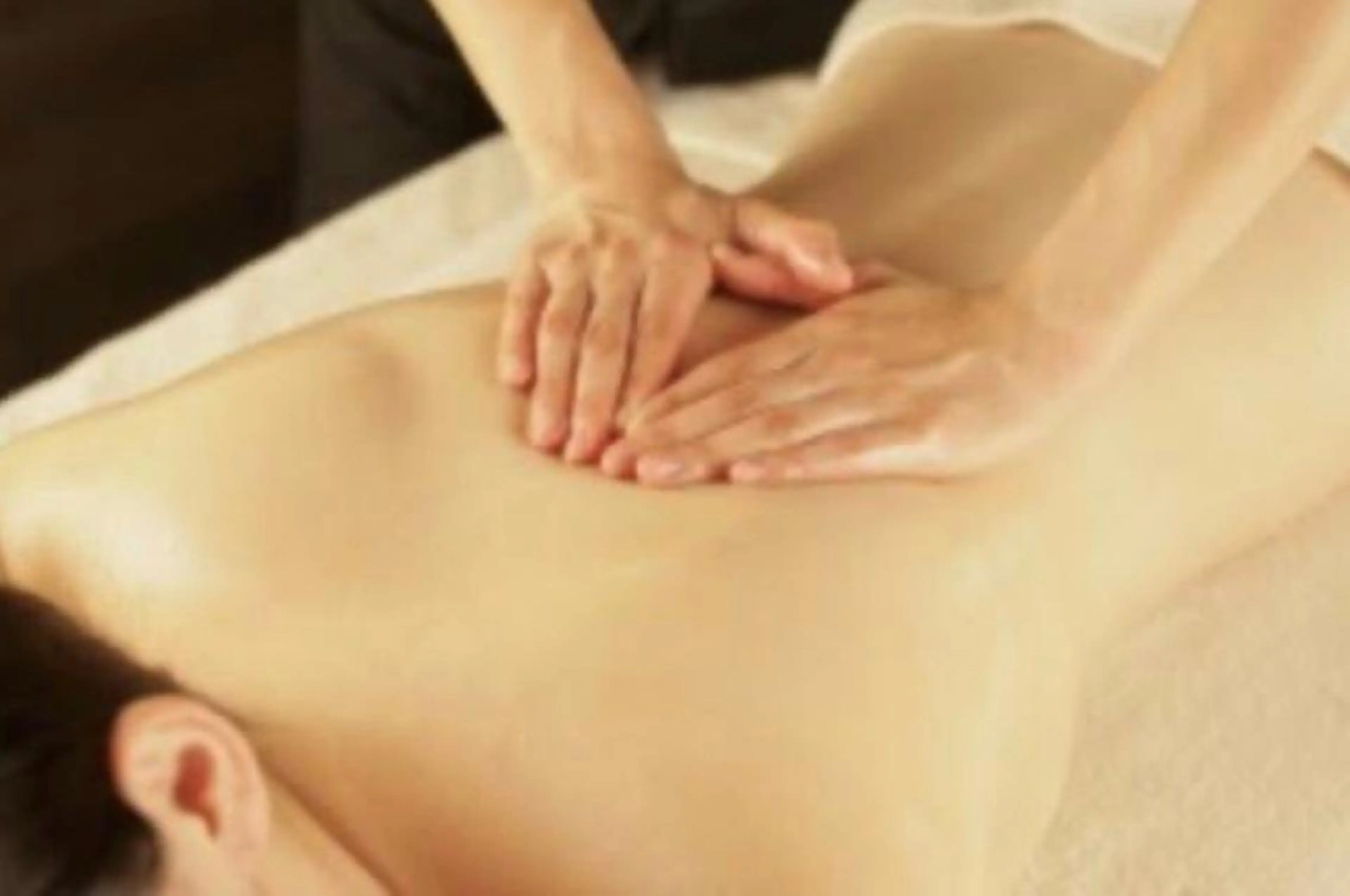 【minimo限定】身体がポカポカになるアロマオイル全身ボディトリートメント70分（フットバス付き）の写真