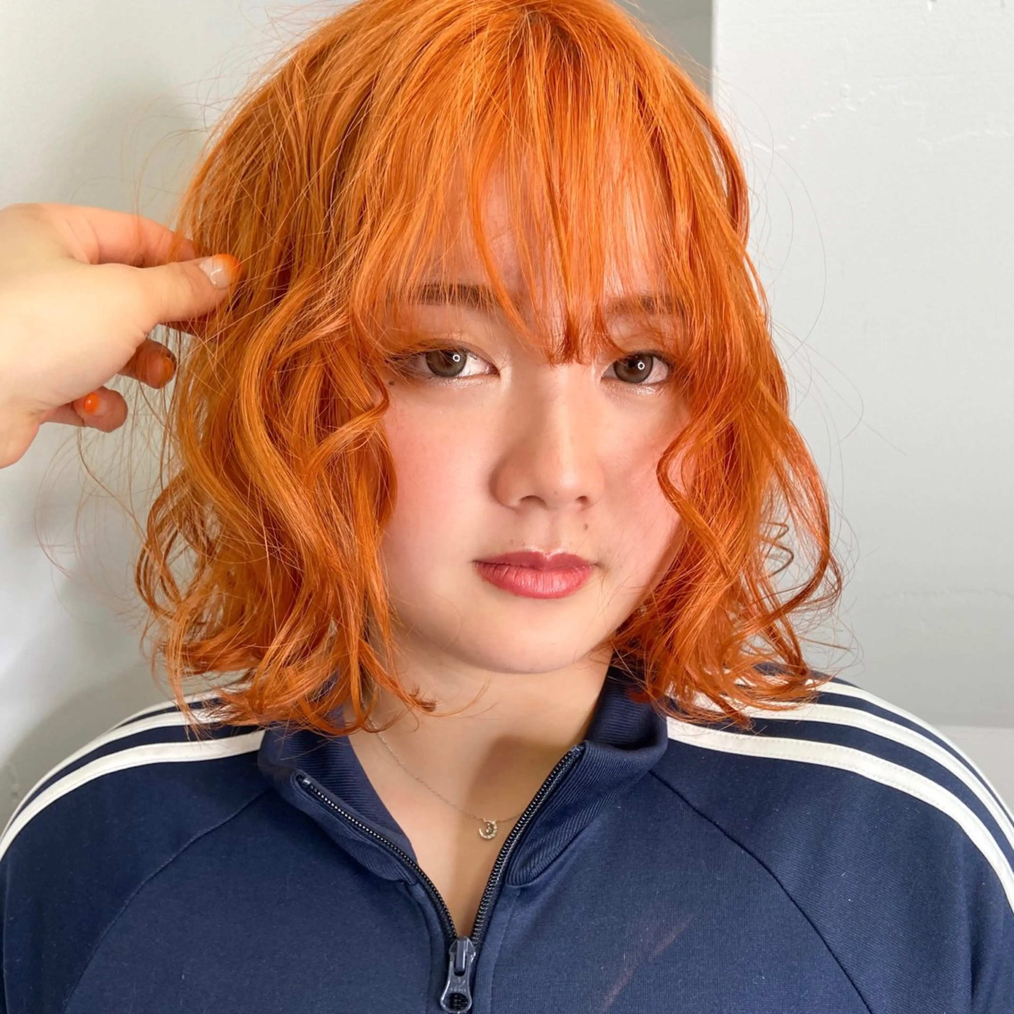 ミディアム カラー パーマ ヘアアレンジ メンズ ミディアムパーマ メンズパーマ 波巻きパーマ ブラウンカラー デザインカラー 🌼memoto 東三国店🌼のマツエク・マツパデザイン