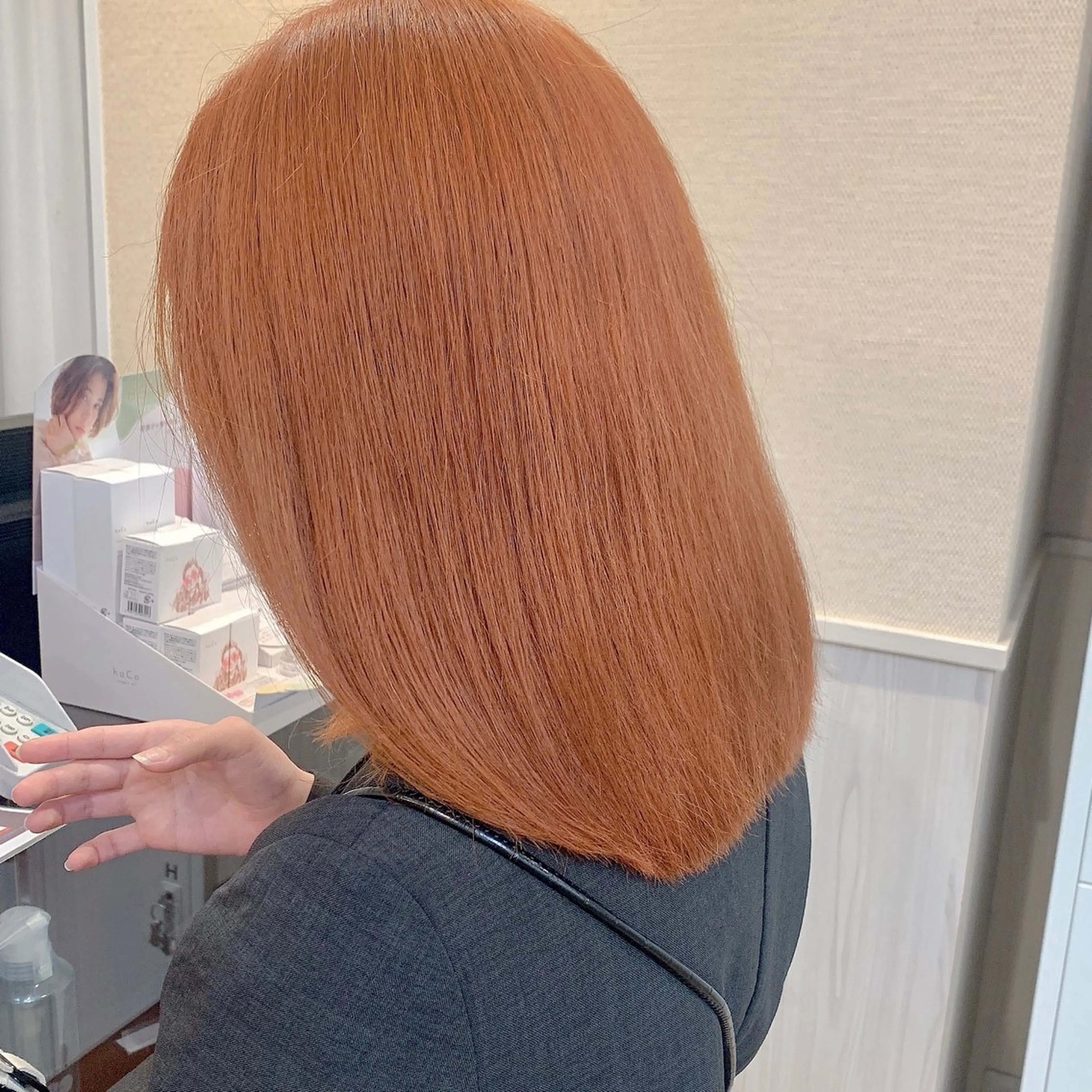 ミディアム カラー NUMBER_ ユイナのヘアスタイル