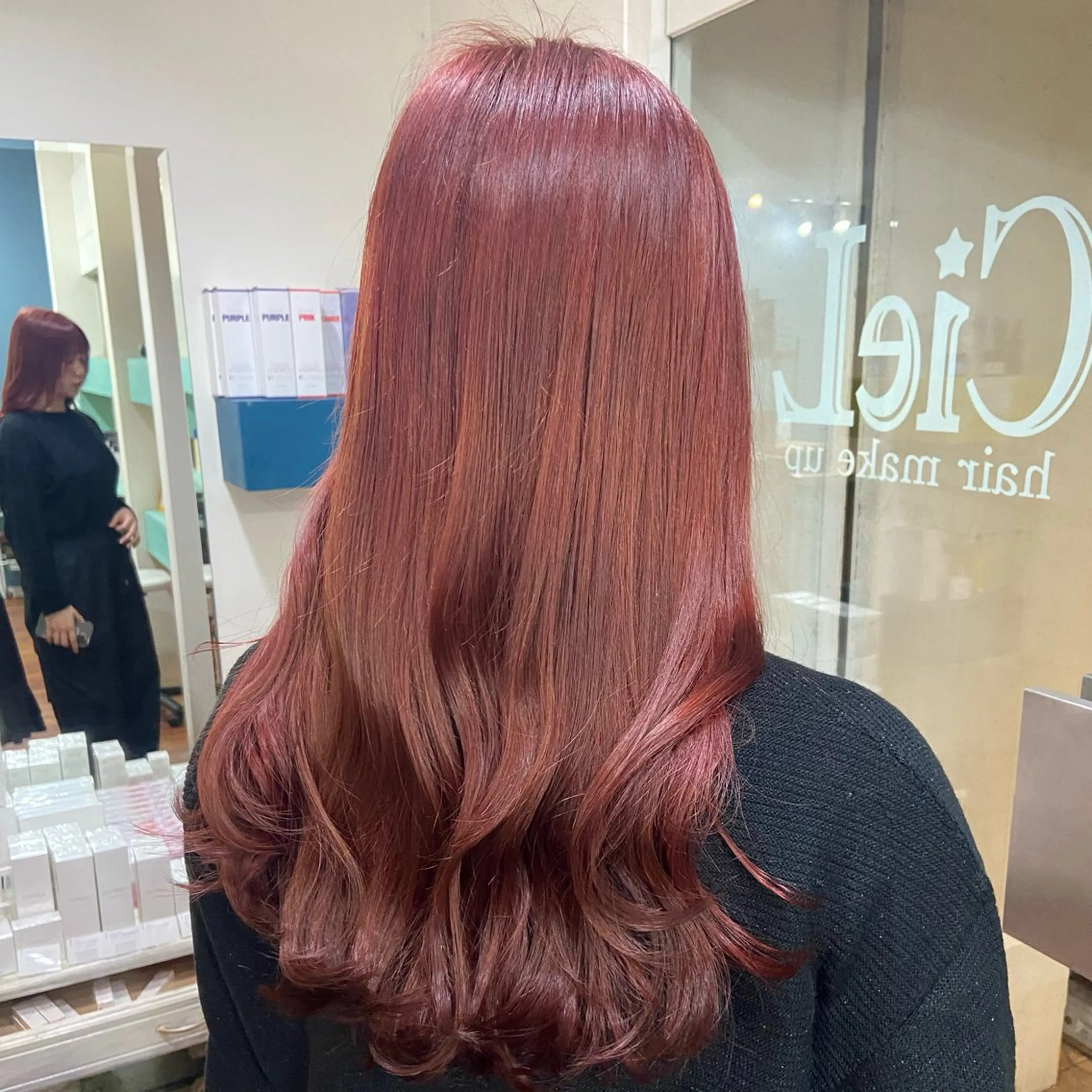 ロング カラー レッドカラー 髪質改善/ストレート /透明感/西川奈穂のヘアスタイル