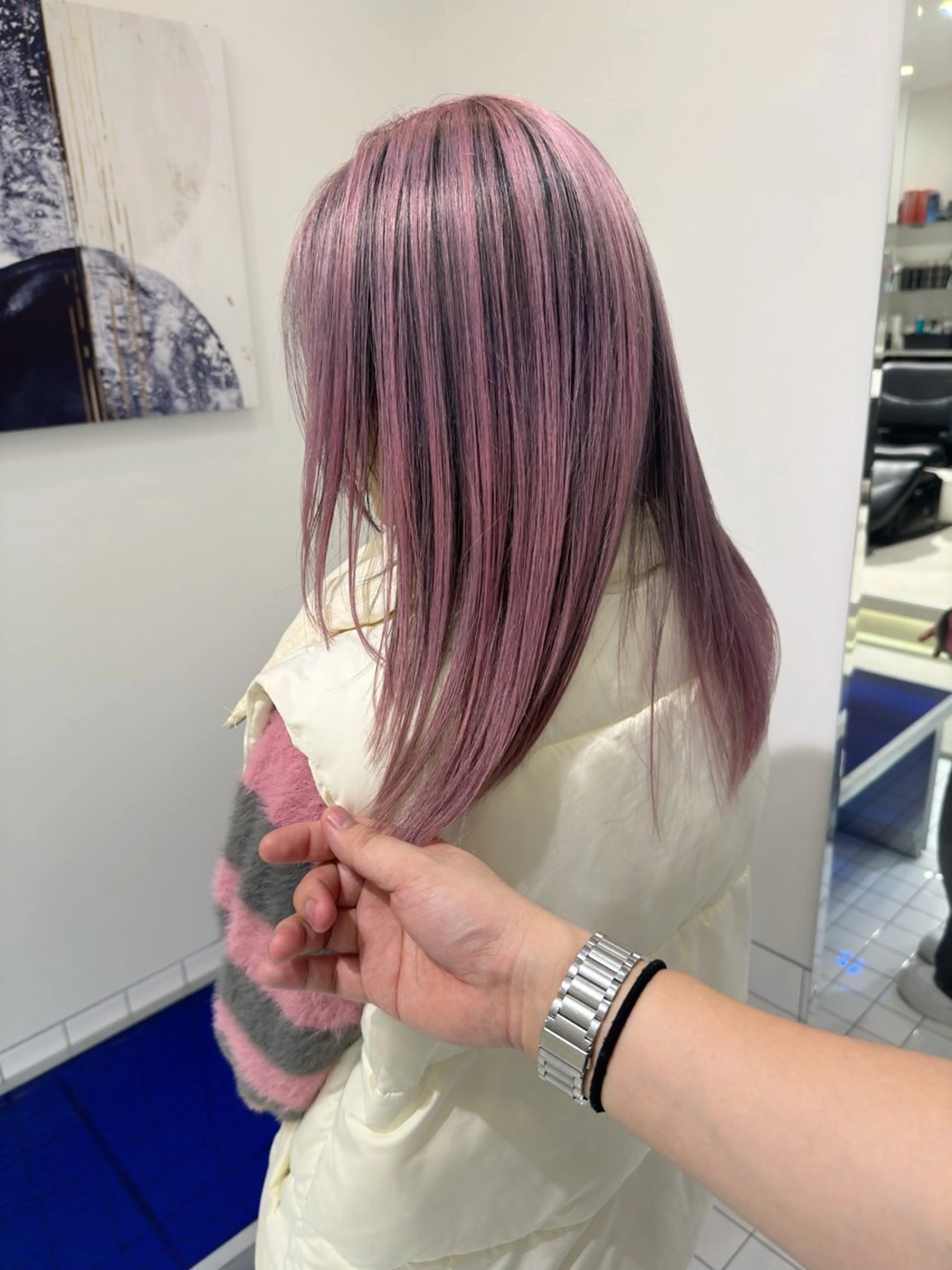 カラー バレイヤージュ ピンクカラー ヘアカラー エフェクトブリーチ /ウルフ/クワさんのヘアスタイル