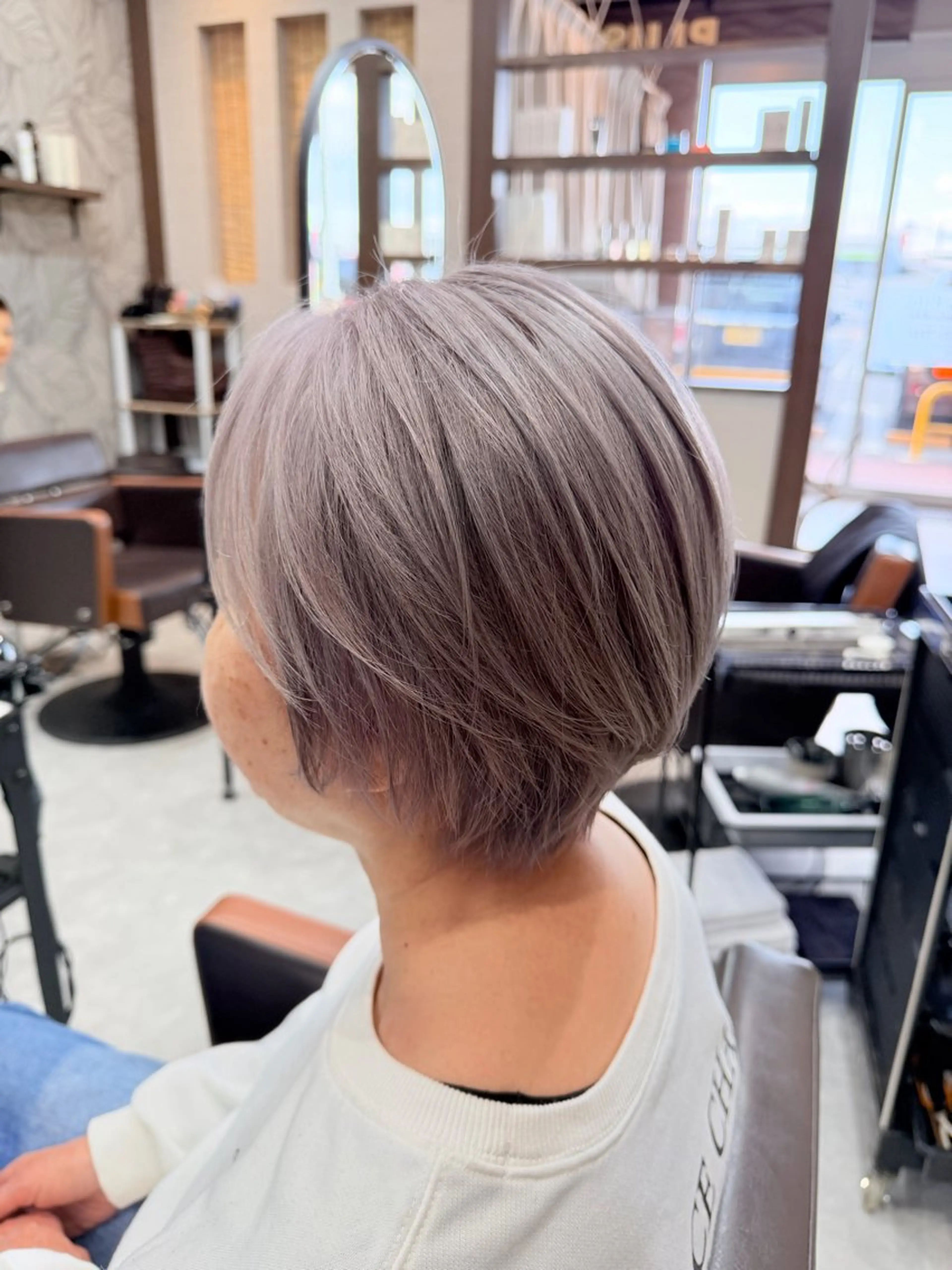 ショート カラー カット ヘアカラー トリートメント 吉田 剛のヘアスタイル