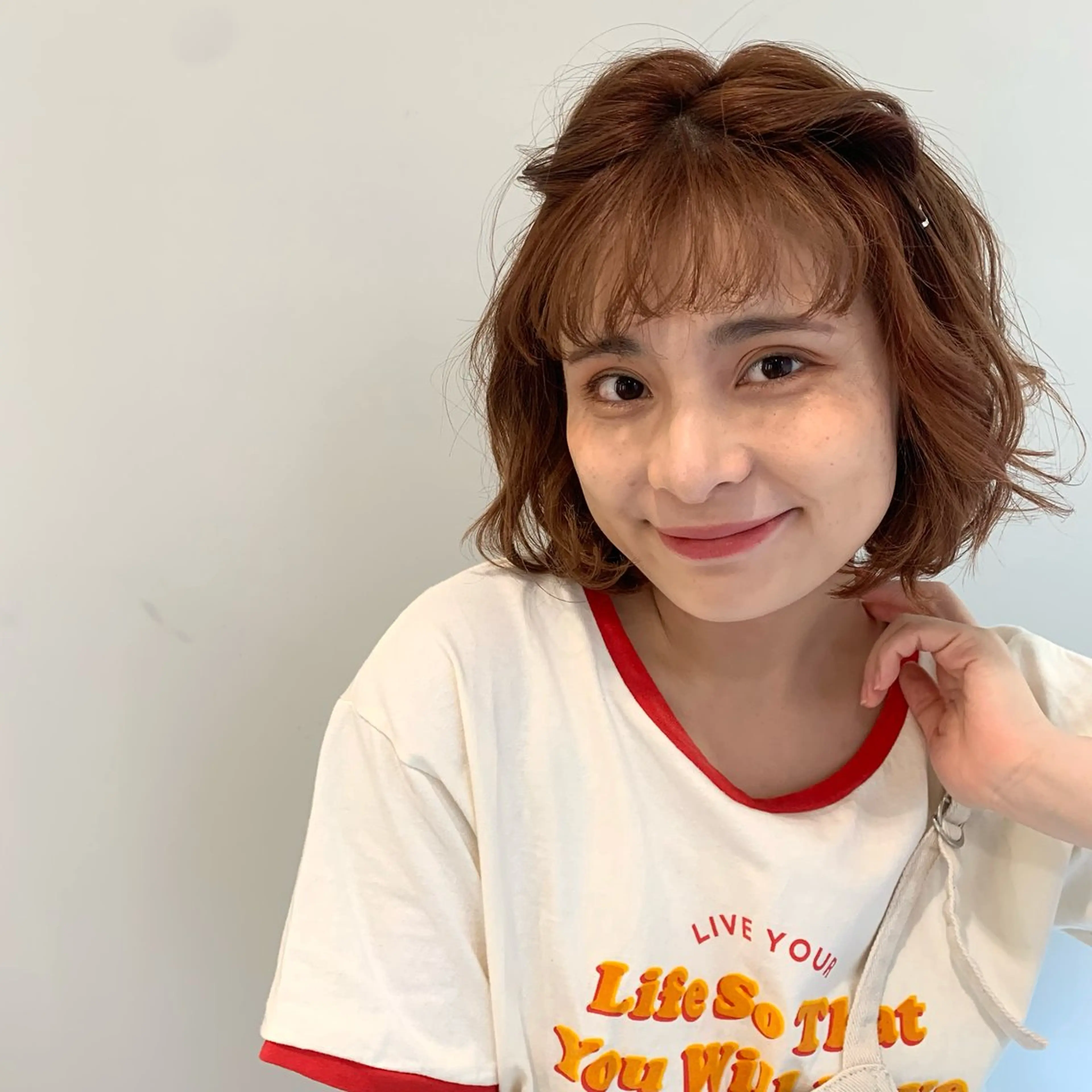 【🩶平日限定🩶】カット➕艶髪カラー➕最高級オージュアトリートメント✨️の写真