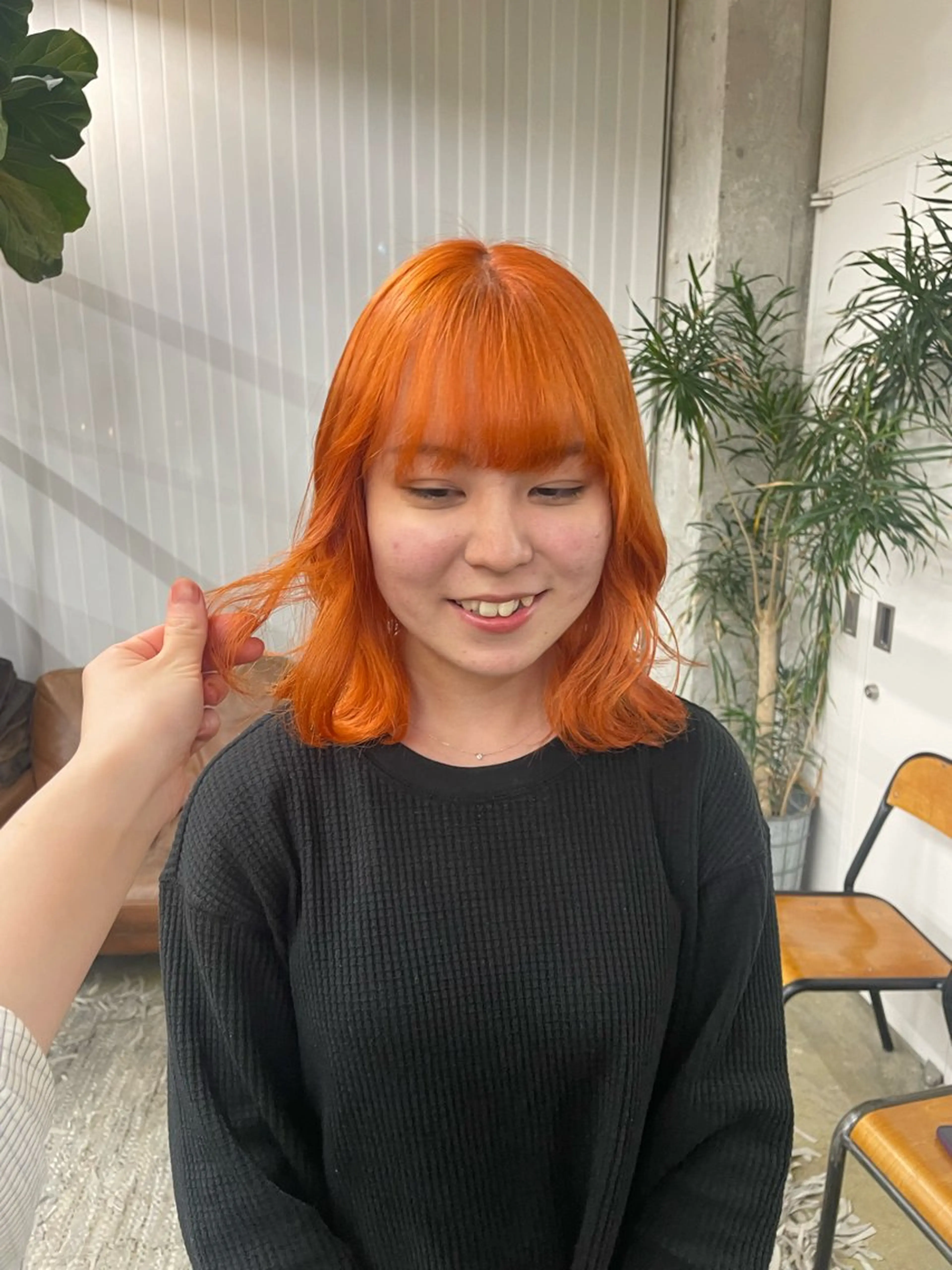 ミディアム 鈴木瑛里／ブロンド ベージュ／男女のヘアスタイル