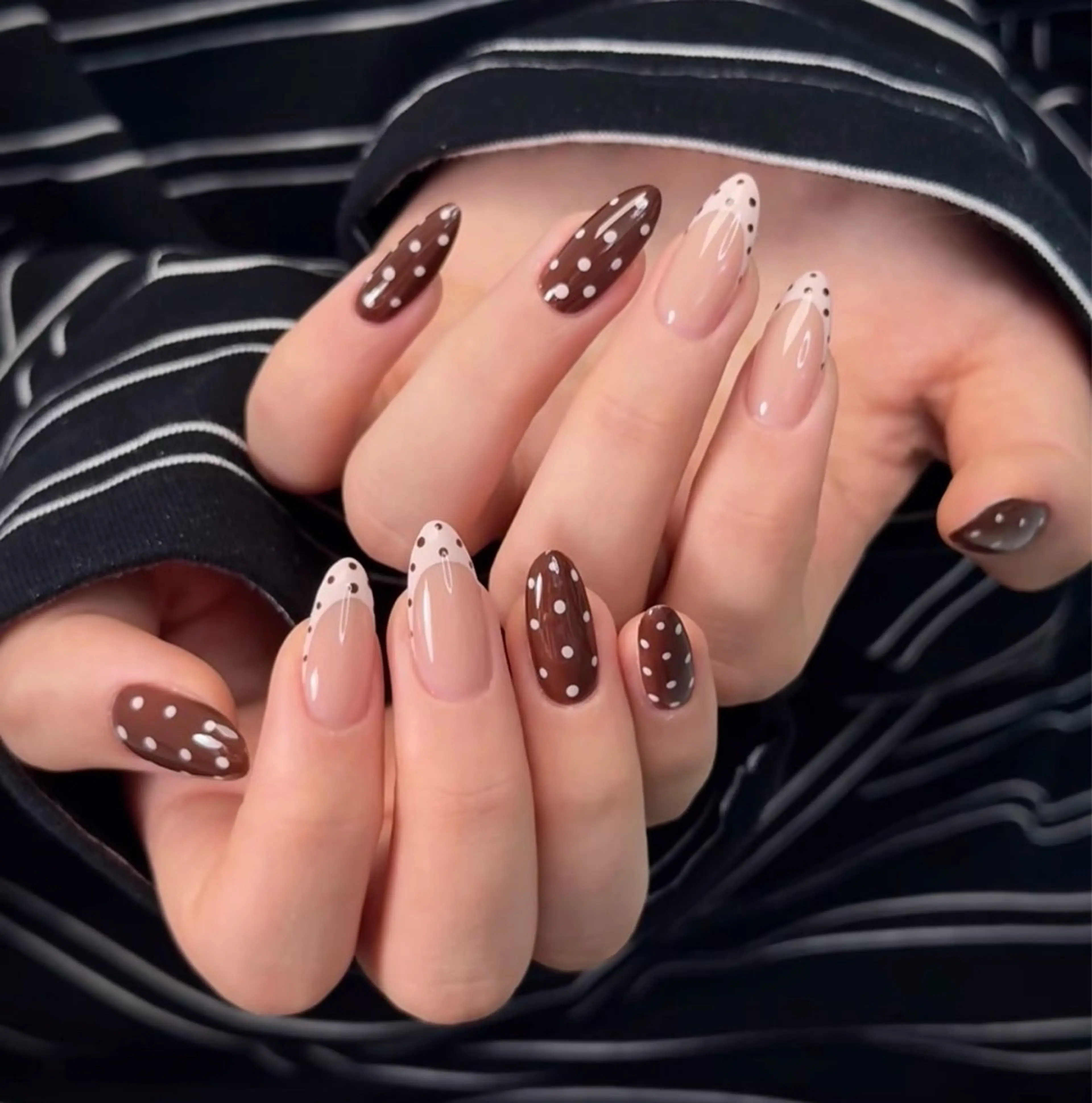 ネイル フットネイル フレンチネイル グラデーション ハート 韓国ネイル ハンドネイル Lynn_ Nailのネイルデザイン