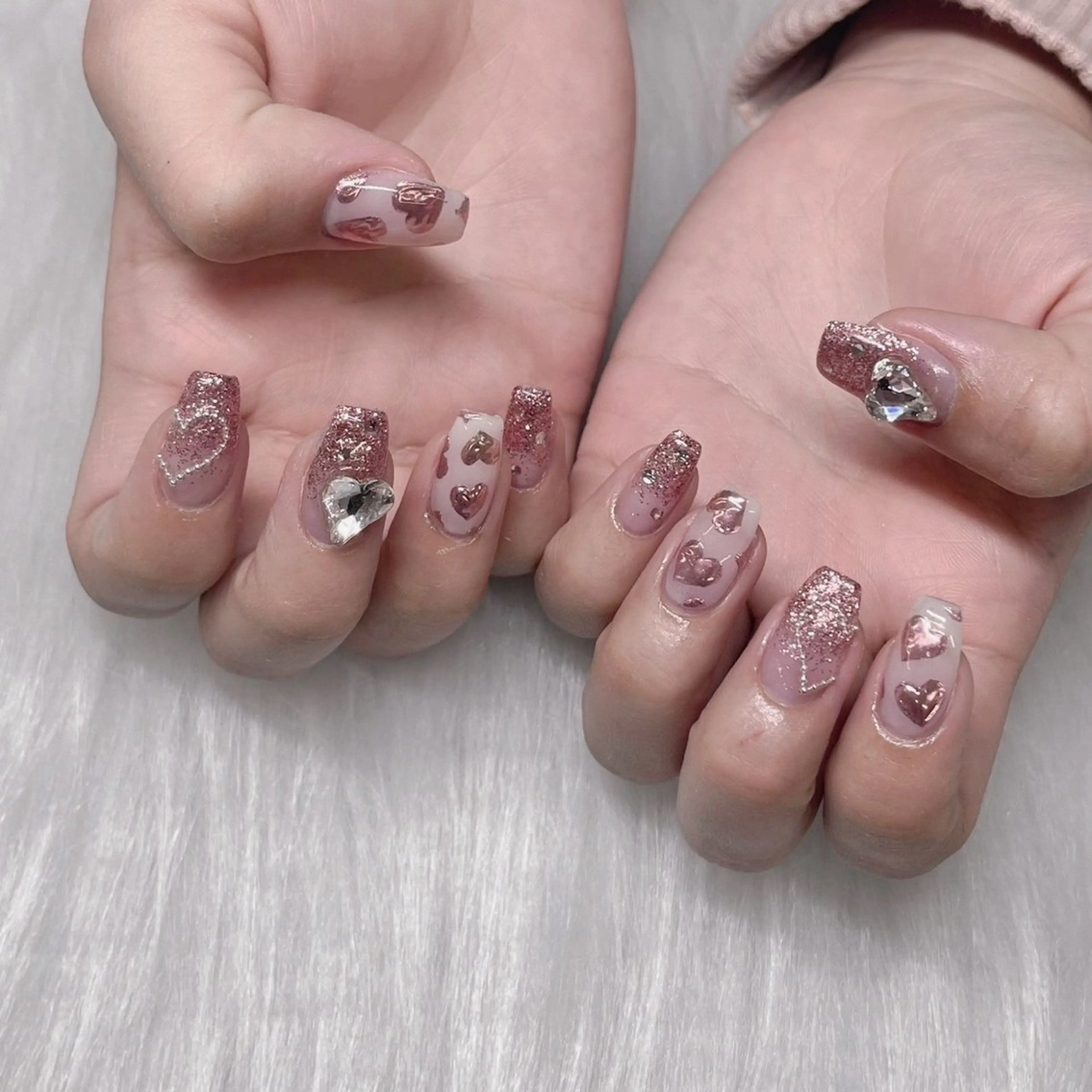 ネイル PEEKABOO京橋 EYE&NAILのマツエク・マツパデザイン