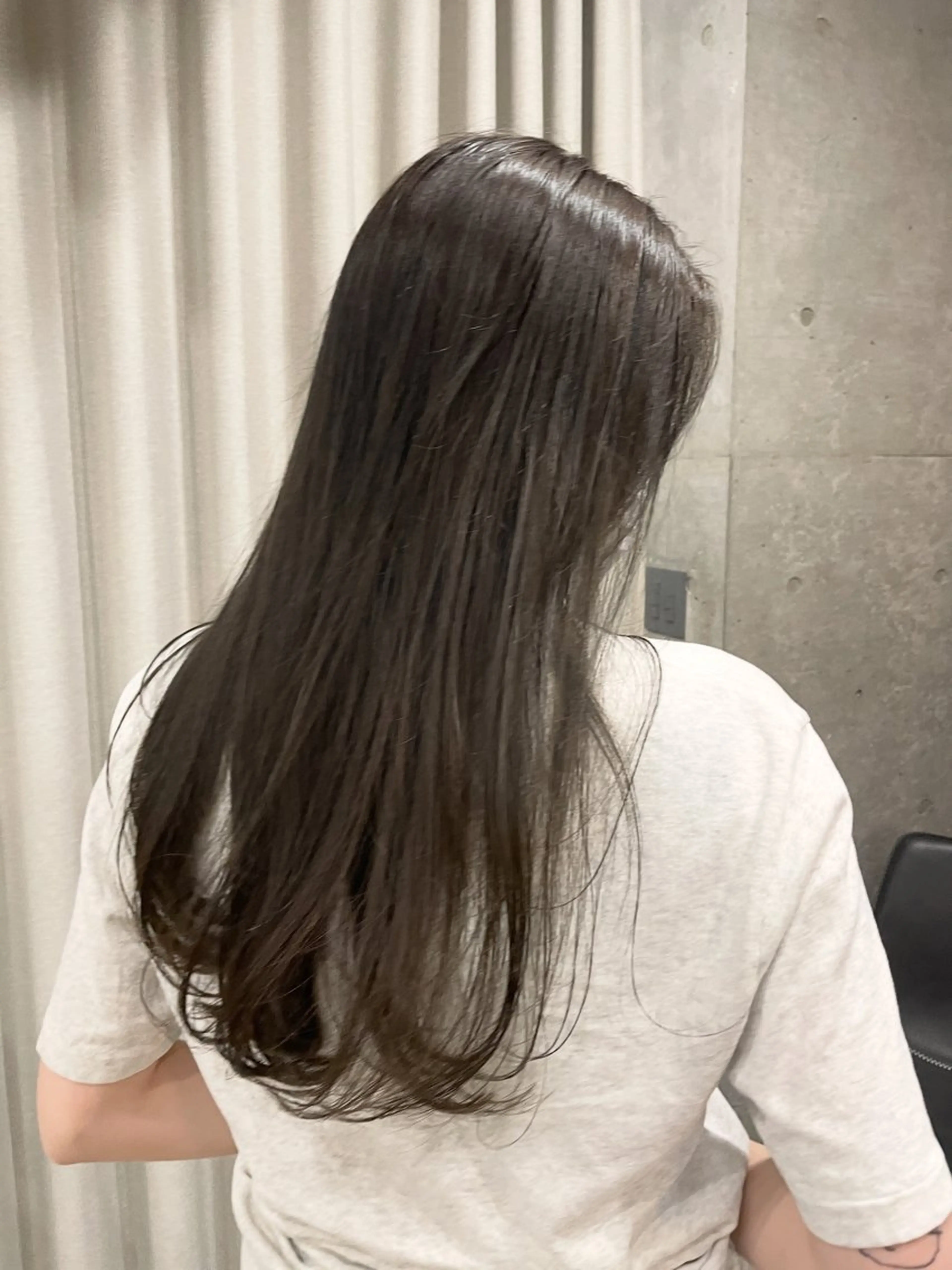 ロング カラー カット ヘアカラー トリートメント 表参道/赤み無し 透明感 colorのヘアスタイル