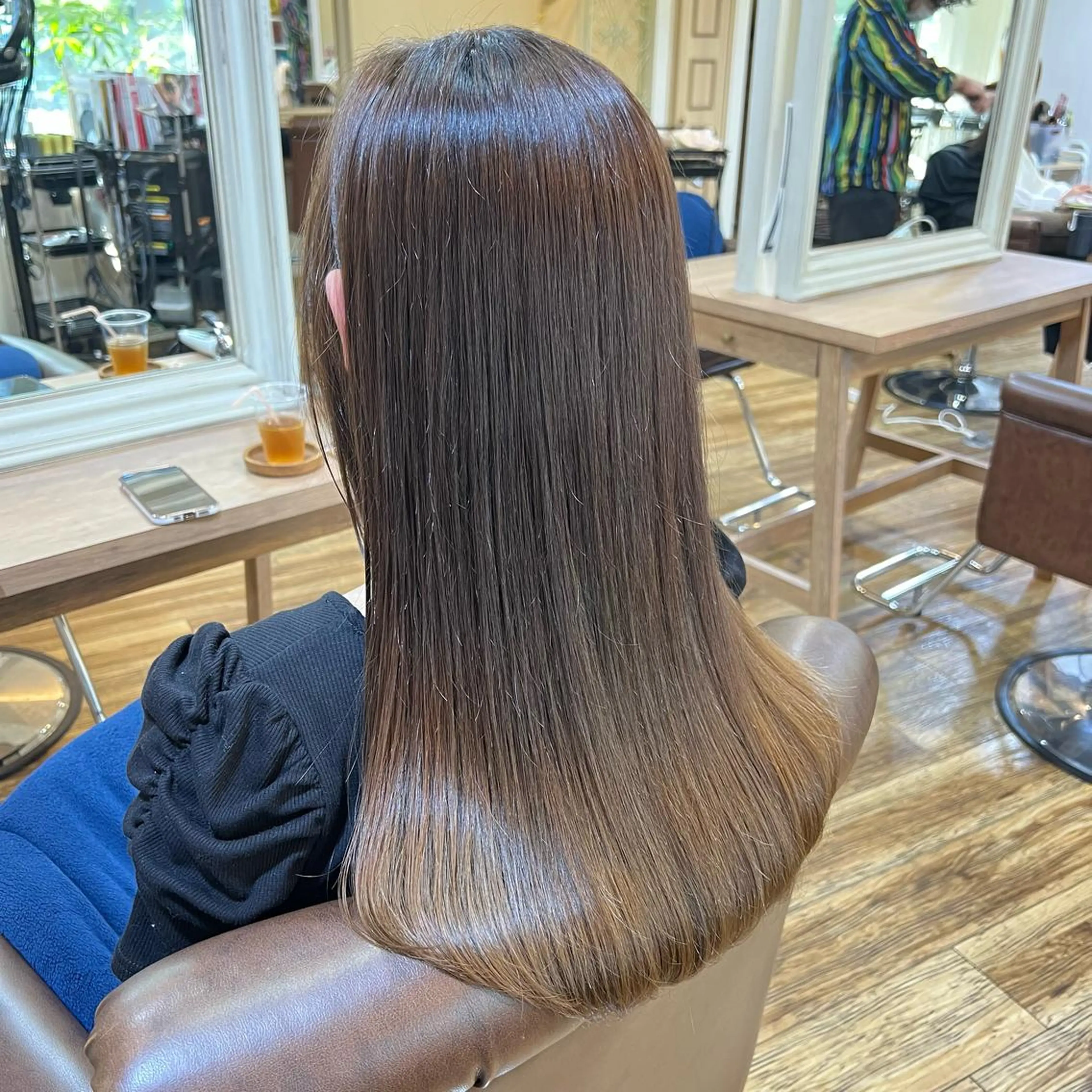 カラー ベージュカラー グラデーションカラー 染矢 優希のヘアスタイル