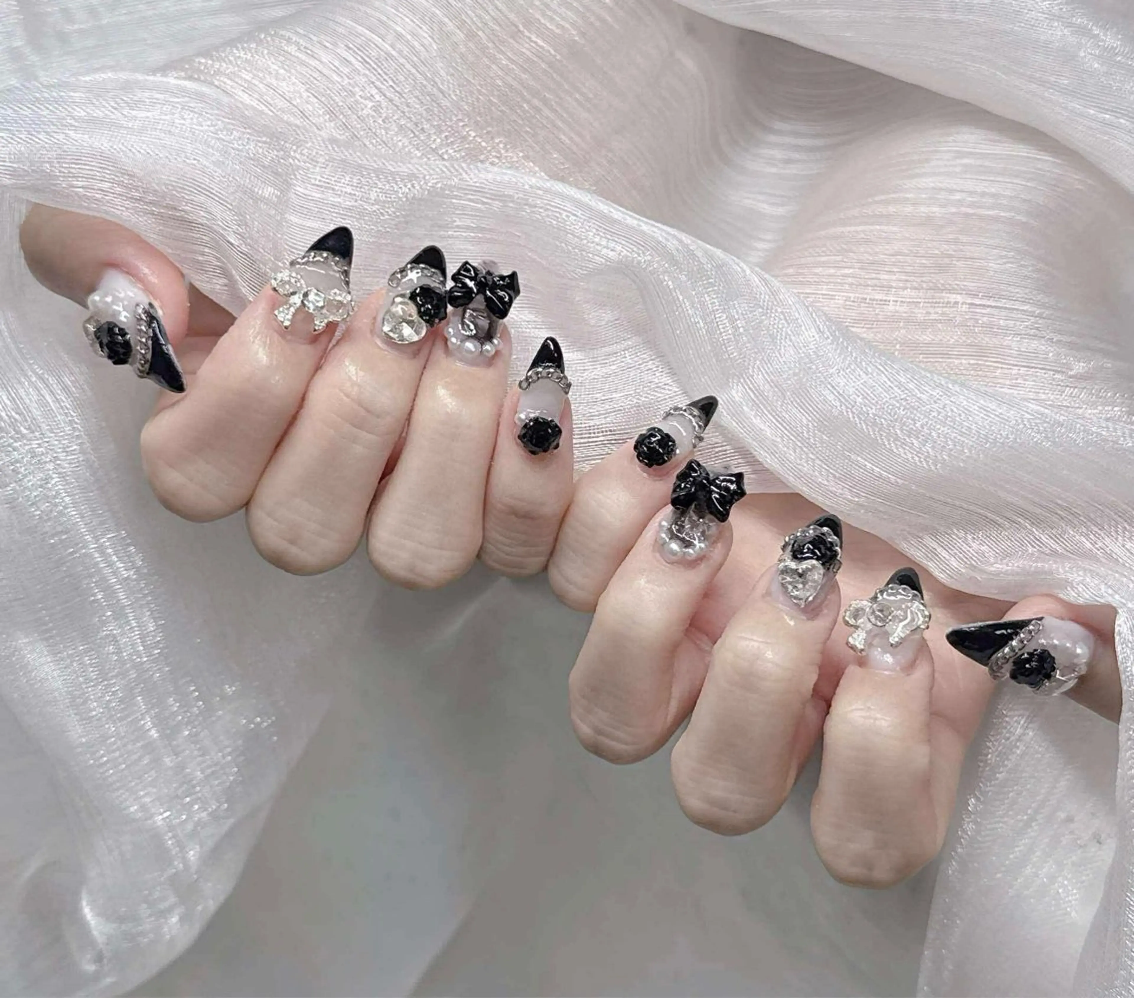ネイル ハンドネイル Lee Nailsのネイルデザイン