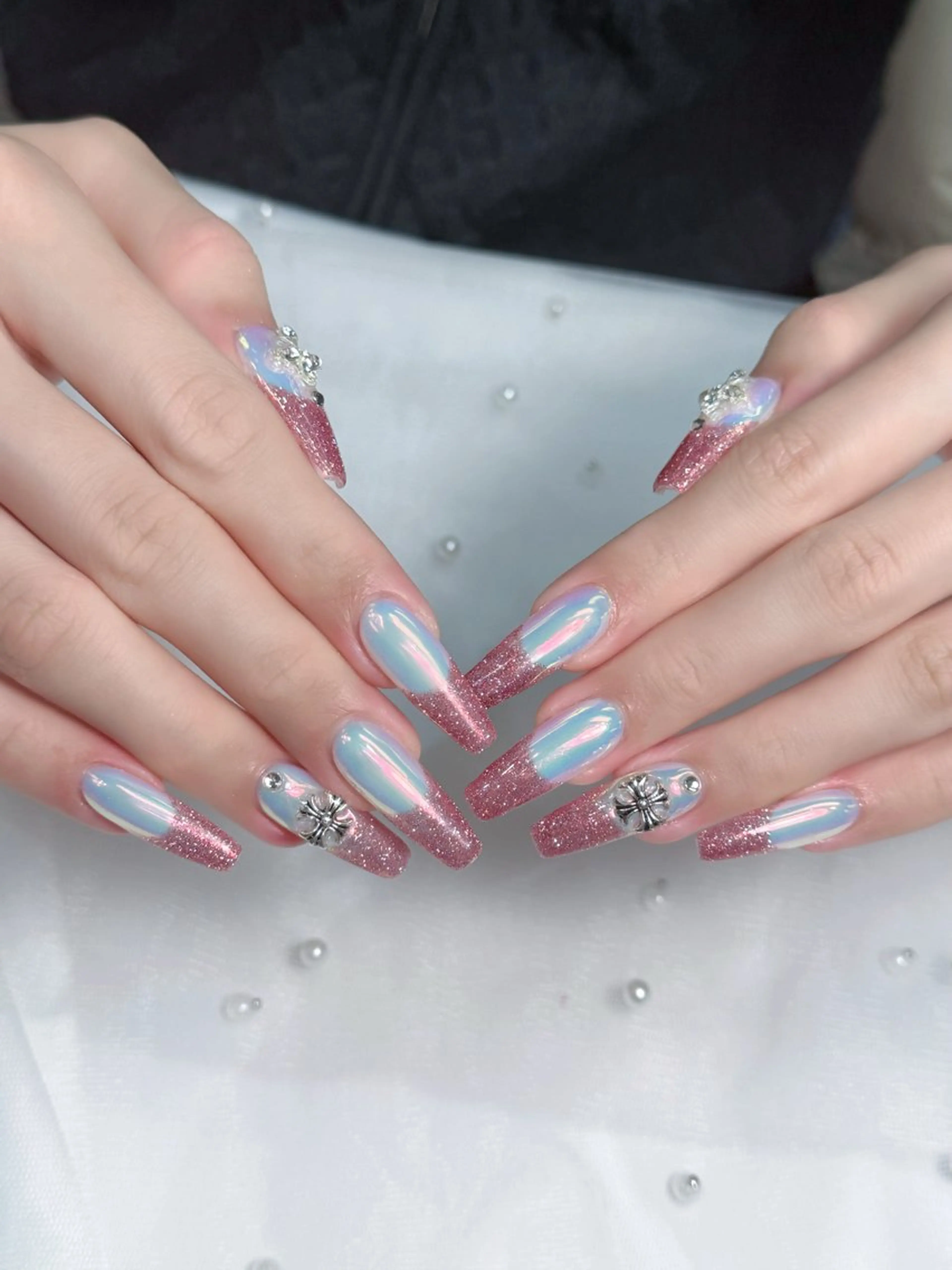 セミロング ハンドネイル Bibi beauty spa Osaka所属・Bibi nail Osakaのネイルデザイン