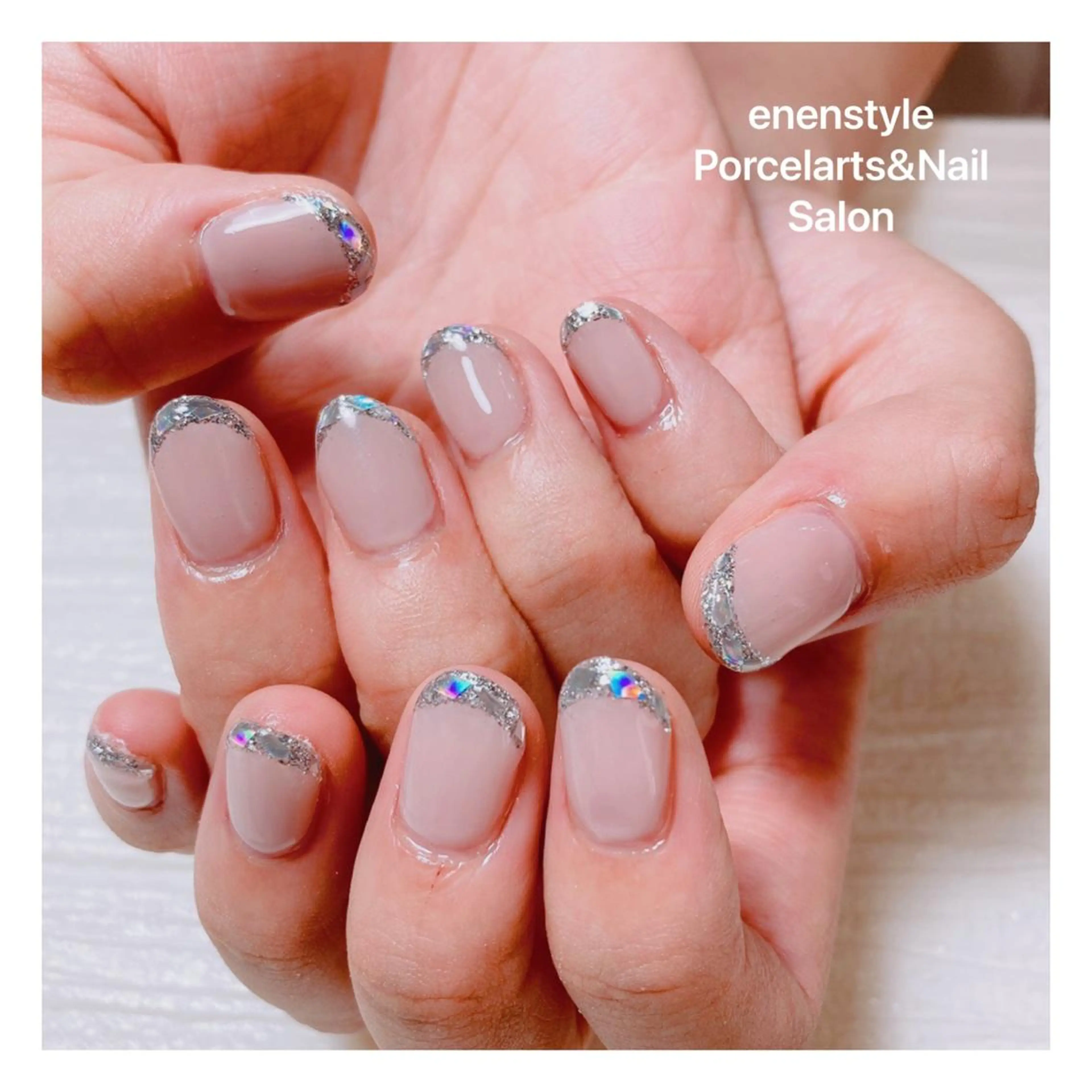 ショート ネイル 👑enen style👑のネイルデザイン