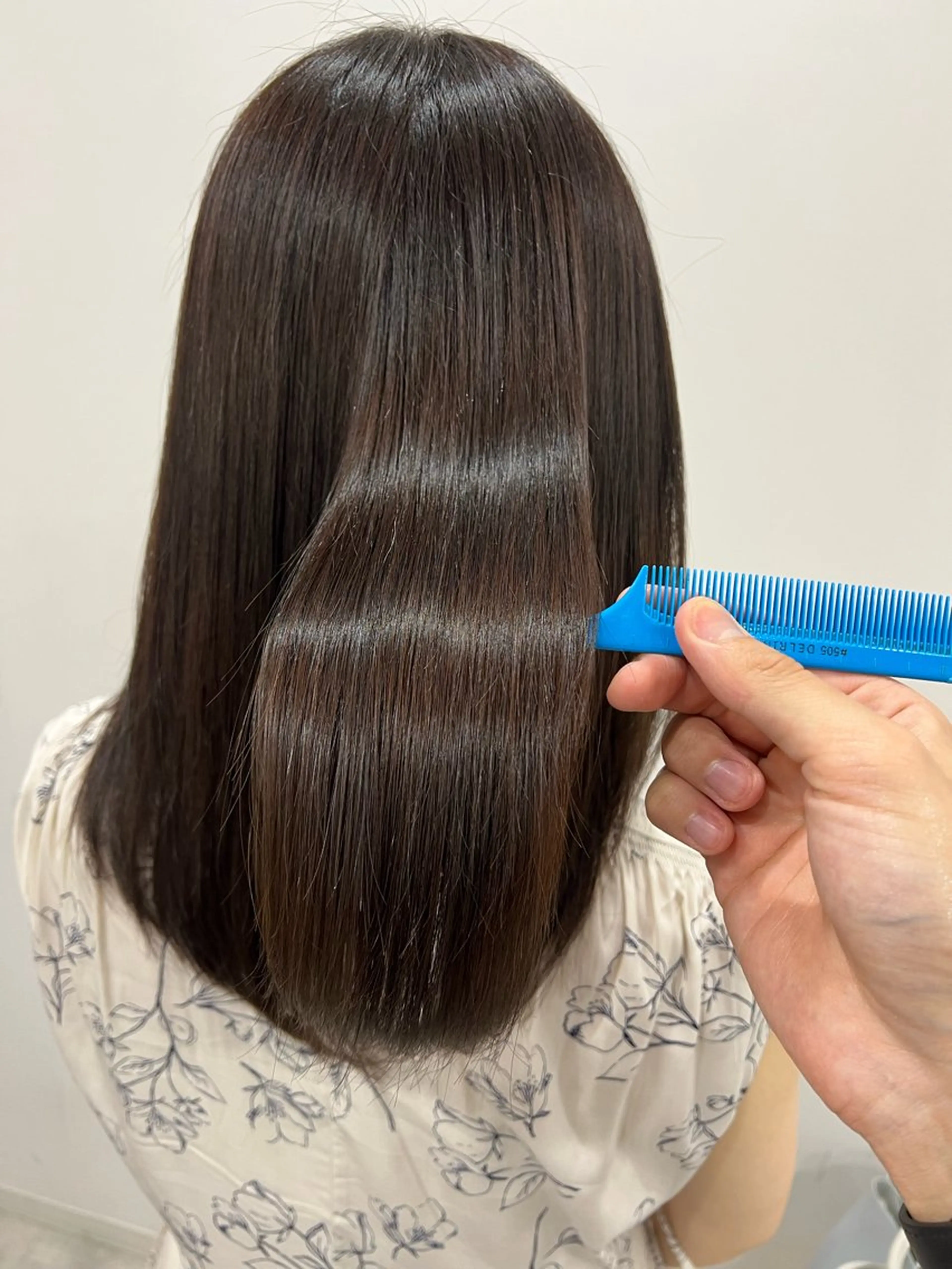 セミロング 髪質改善 トリートメント 荒木 ユウのヘアスタイル