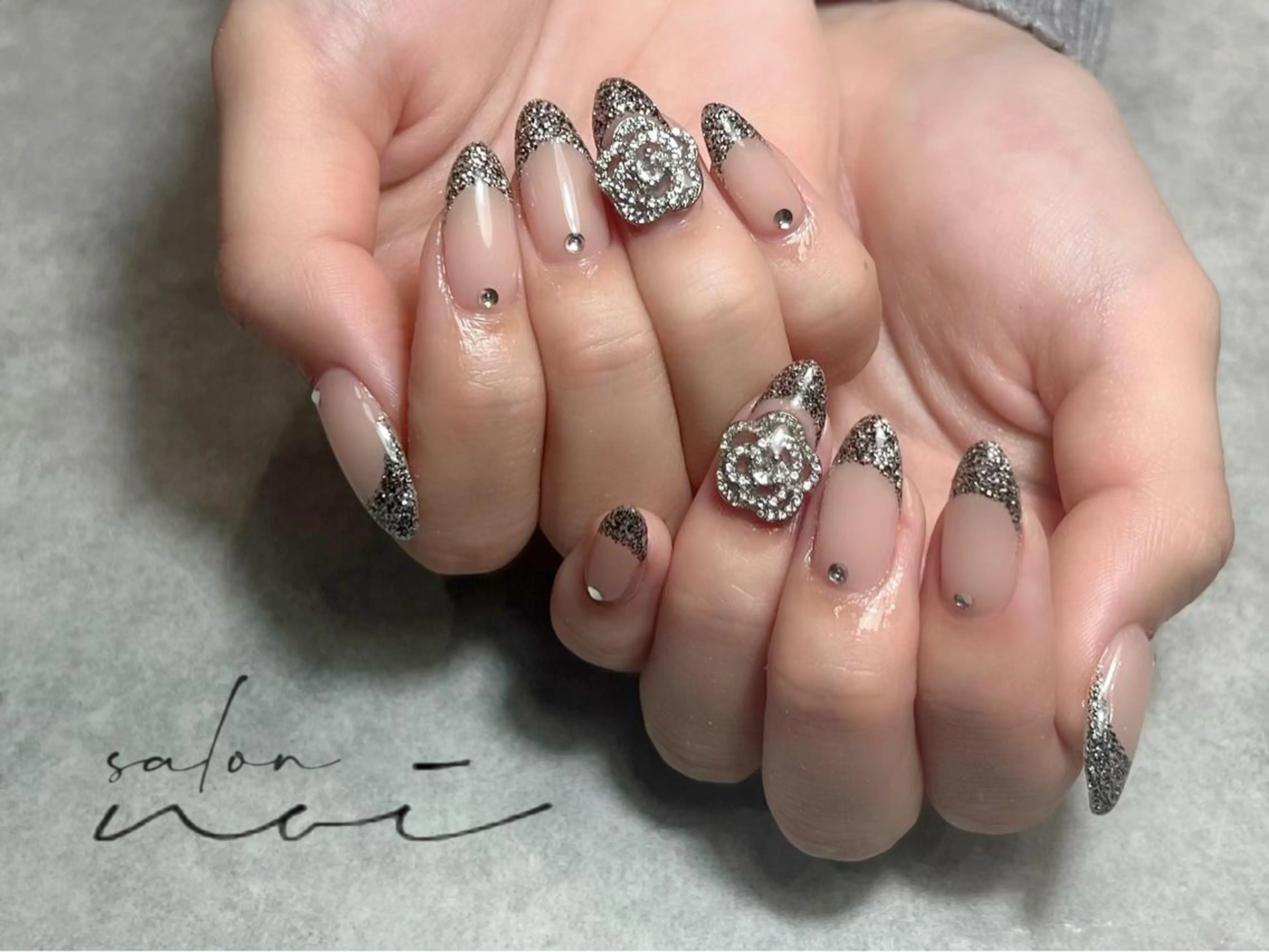 ネイル フレンチネイル ハンドネイル salon noi所属・salon noiのネイルデザイン