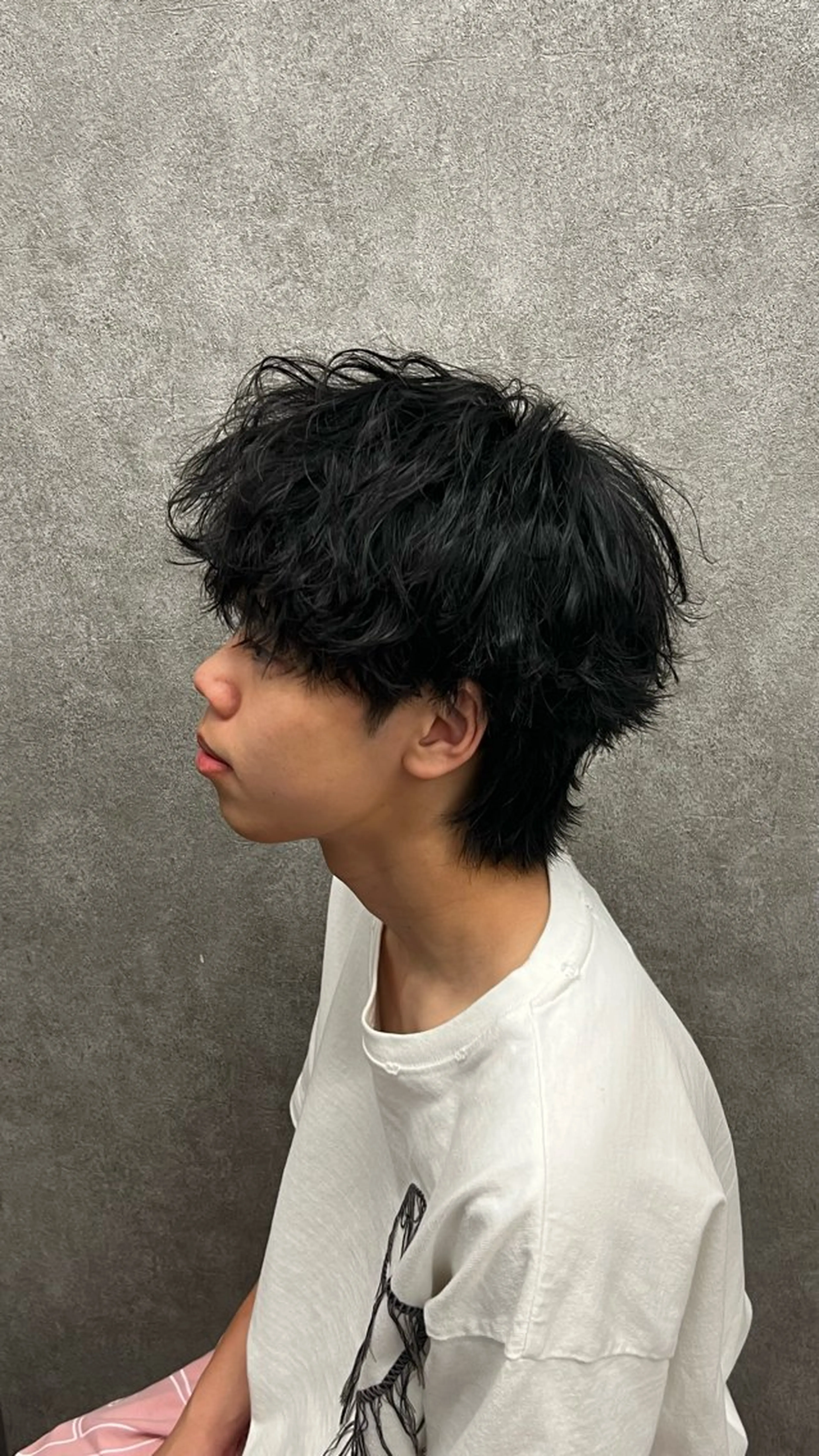 ミディアム カラー メンズ 波巻きパーマ メンズウルフカット くびれヘア ウルフカット カット ヘアカラー メンズウルフ特化🐺 🔥長山耕大🔥のヘアスタイル