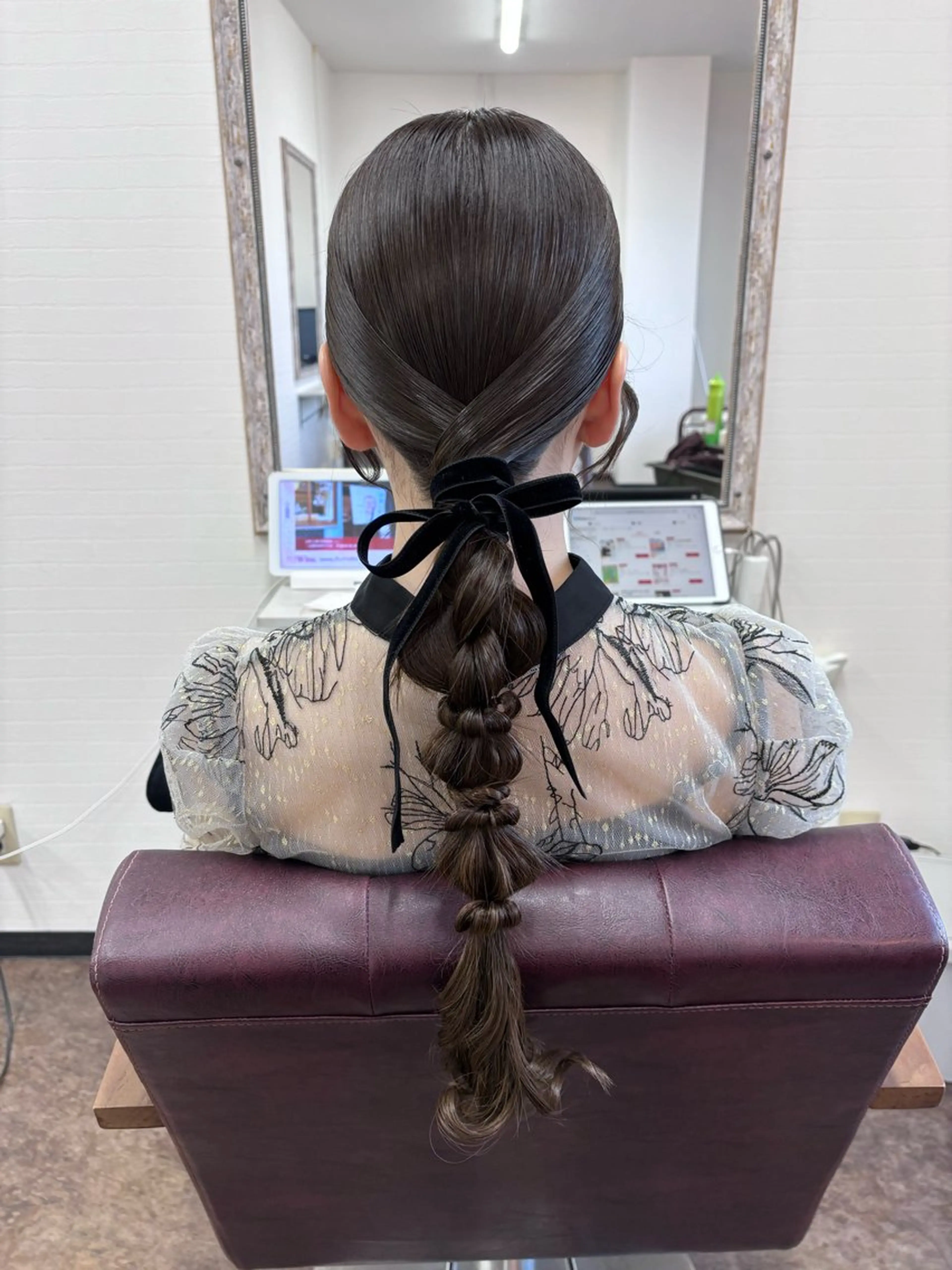 ロング HAIR carelyのヘアスタイル