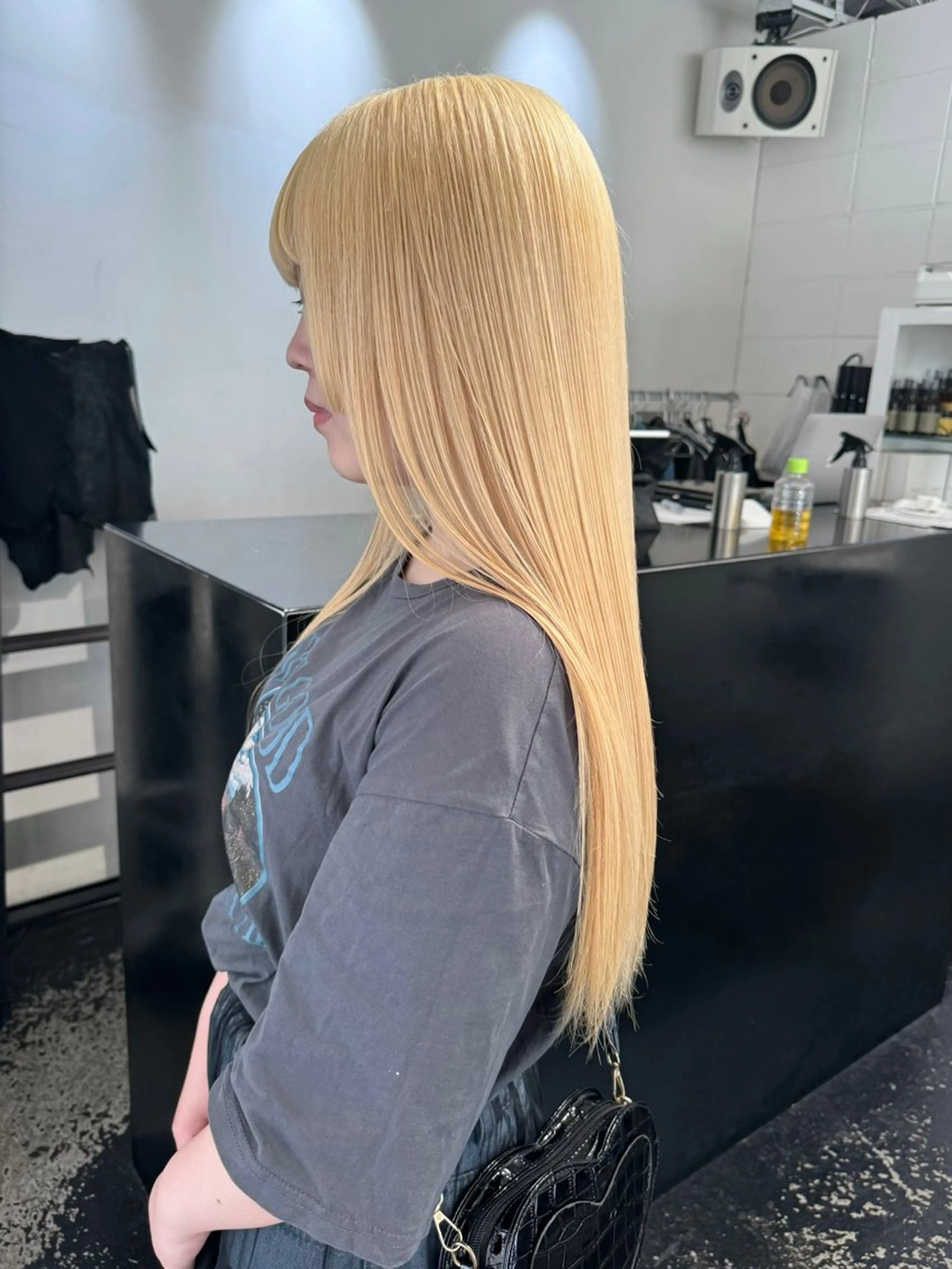 ロング カラー ヘアアレンジ ブリーチ 抜きっぱなしブロンド ブロンド ヘアカラー トリートメント 艶ハイトーン/ヘア アレンジAYAKAのヘアスタイル