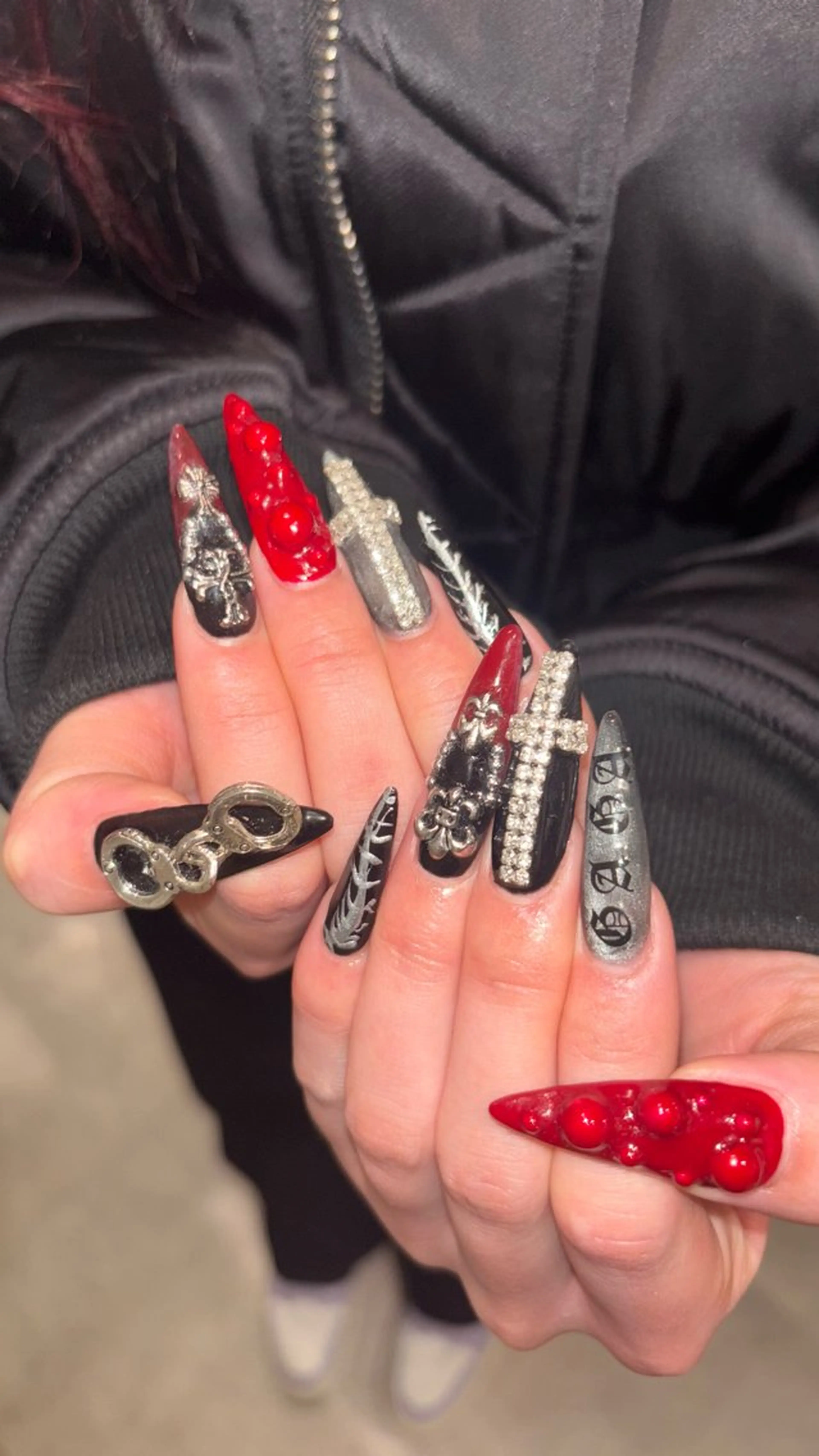 ネイル ハンドネイル 🐬Cxxu° Nail✝️のネイルデザイン