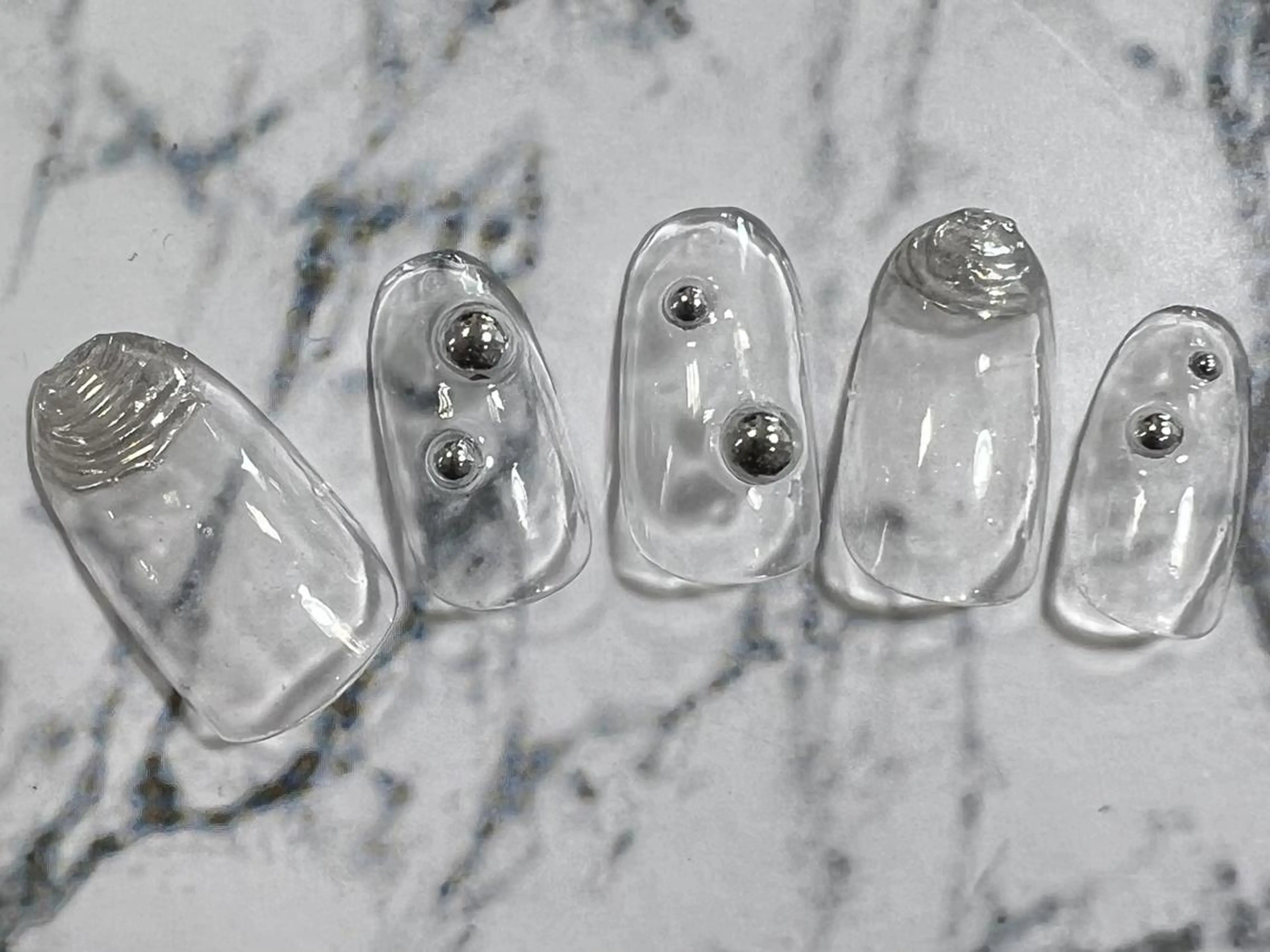 ネイル ❤️💛🩵京橋 痛ネイル⭐️3Dのネイルデザイン