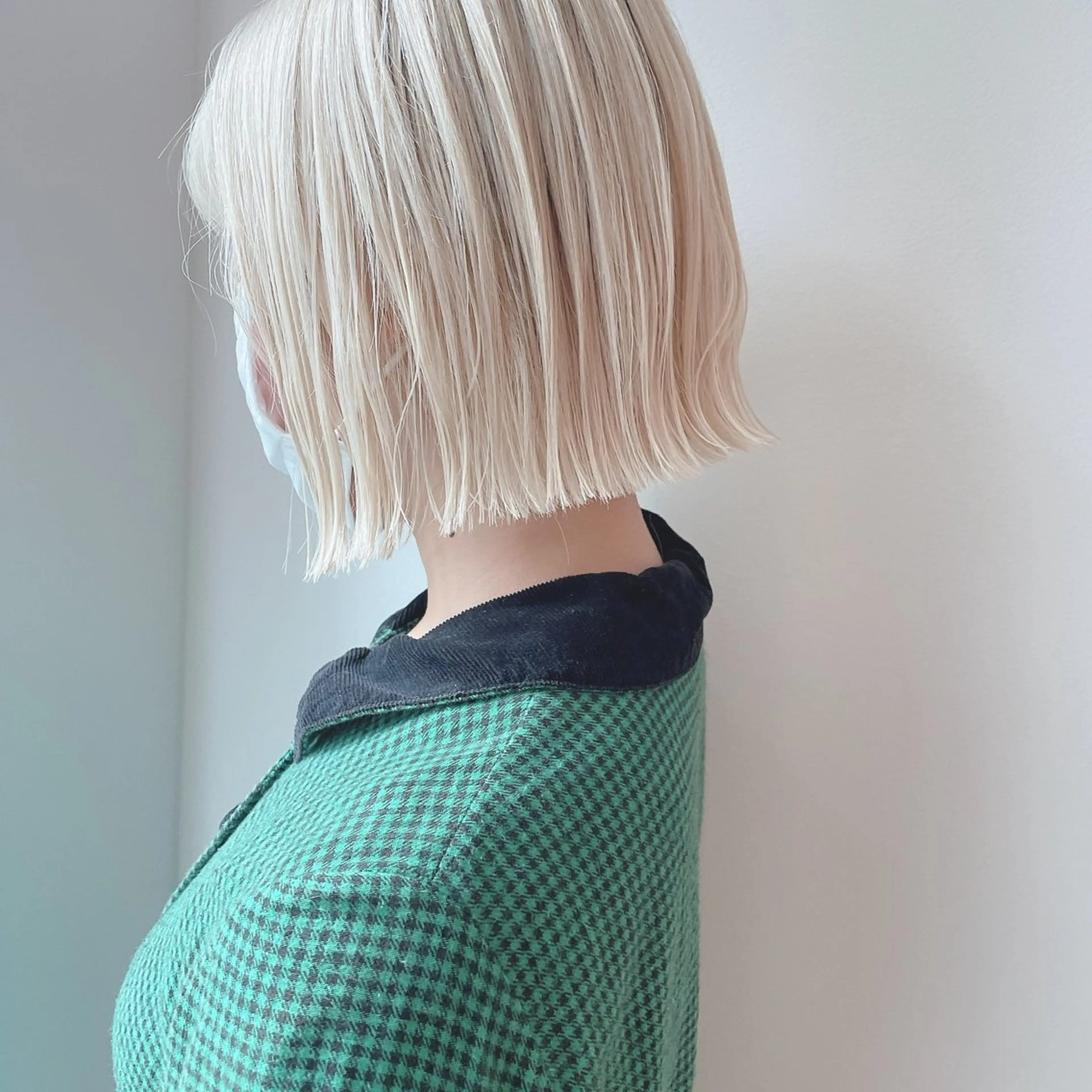 カラー ベージュカラー ホワイトベージュ ヤスドミ ケイスケのヘアスタイル