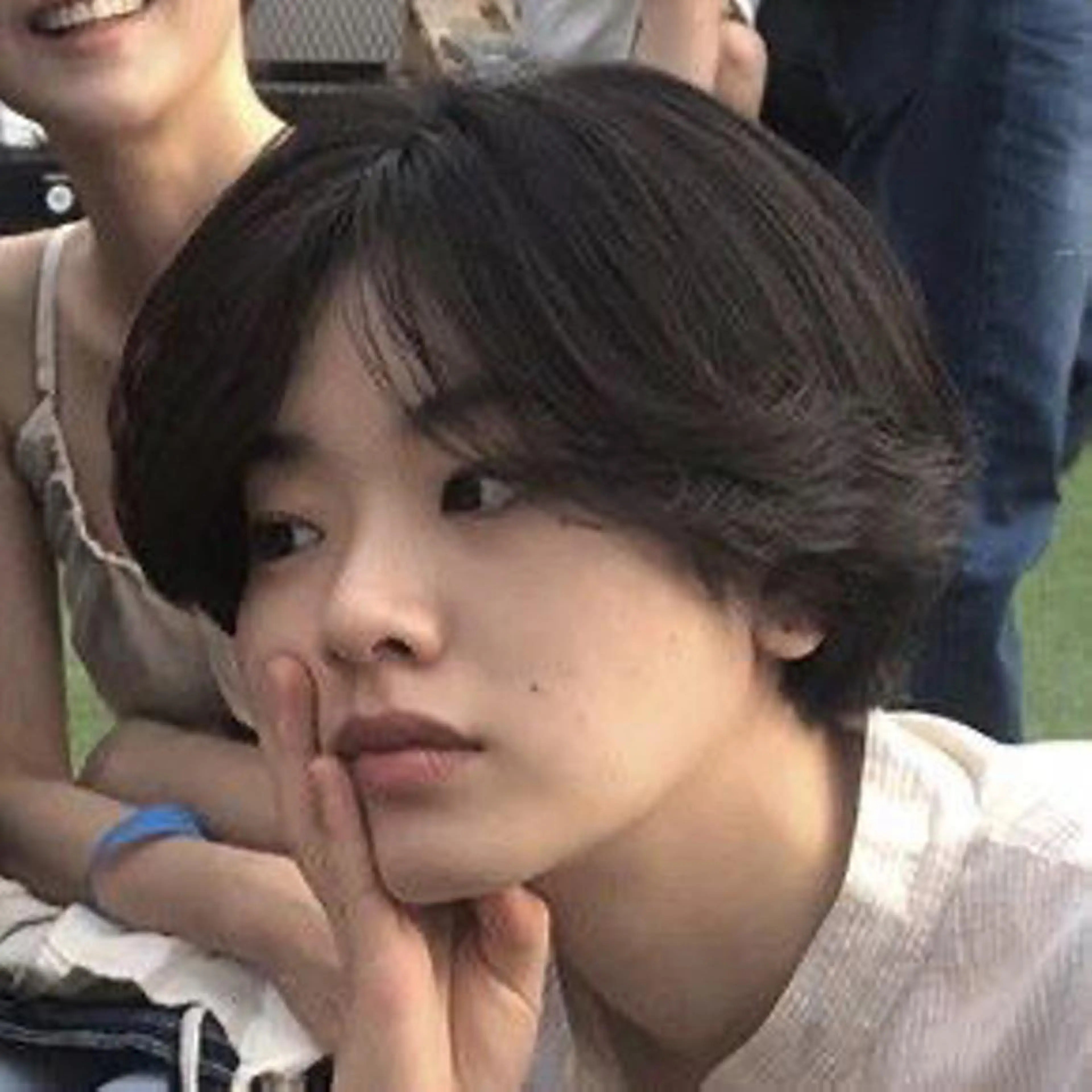 ショート パーマ ラフィスヘアー オウスケのヘアスタイル