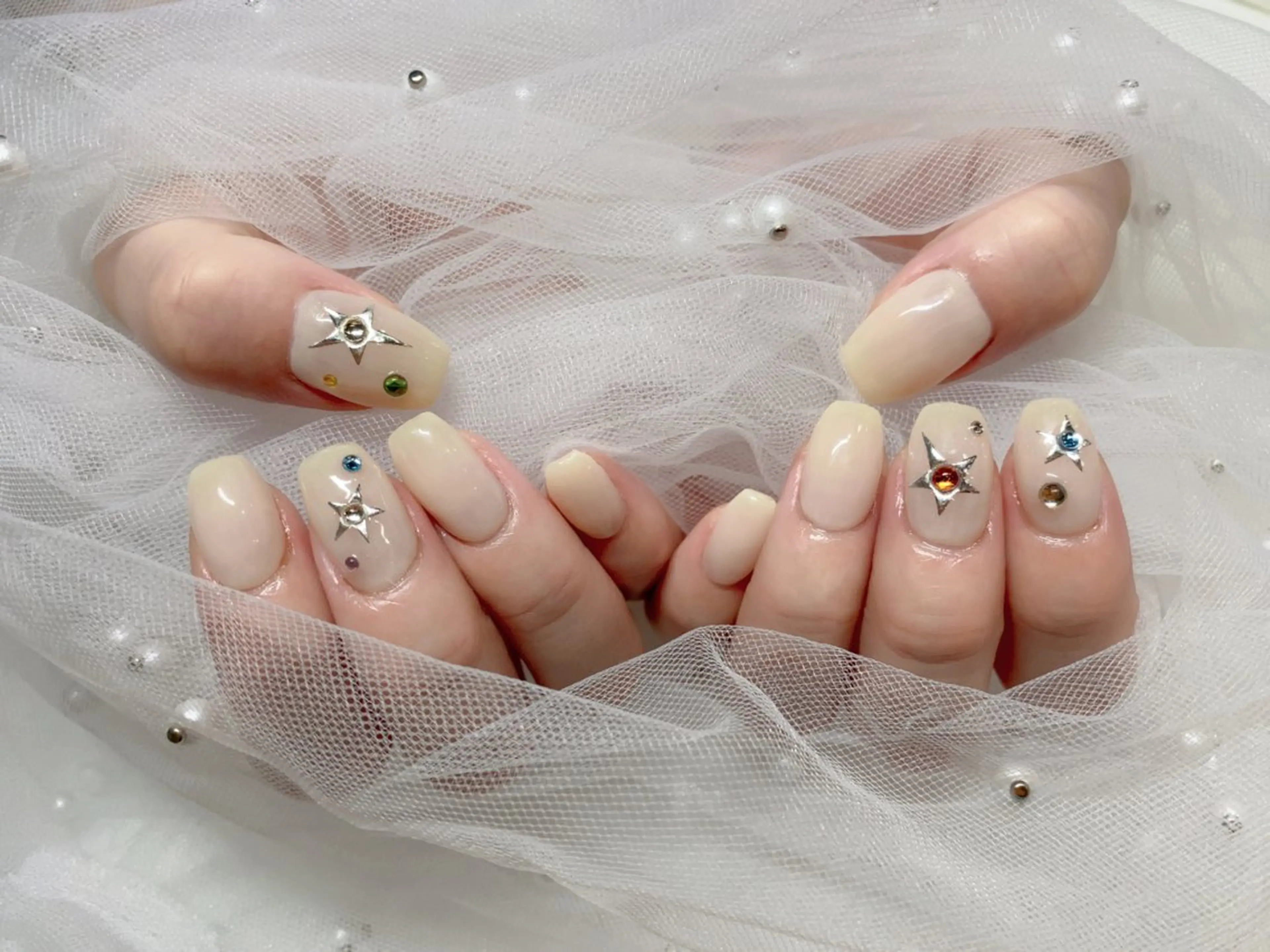 ネイル I-nailロング /ワンホン/キラキラのネイルデザイン