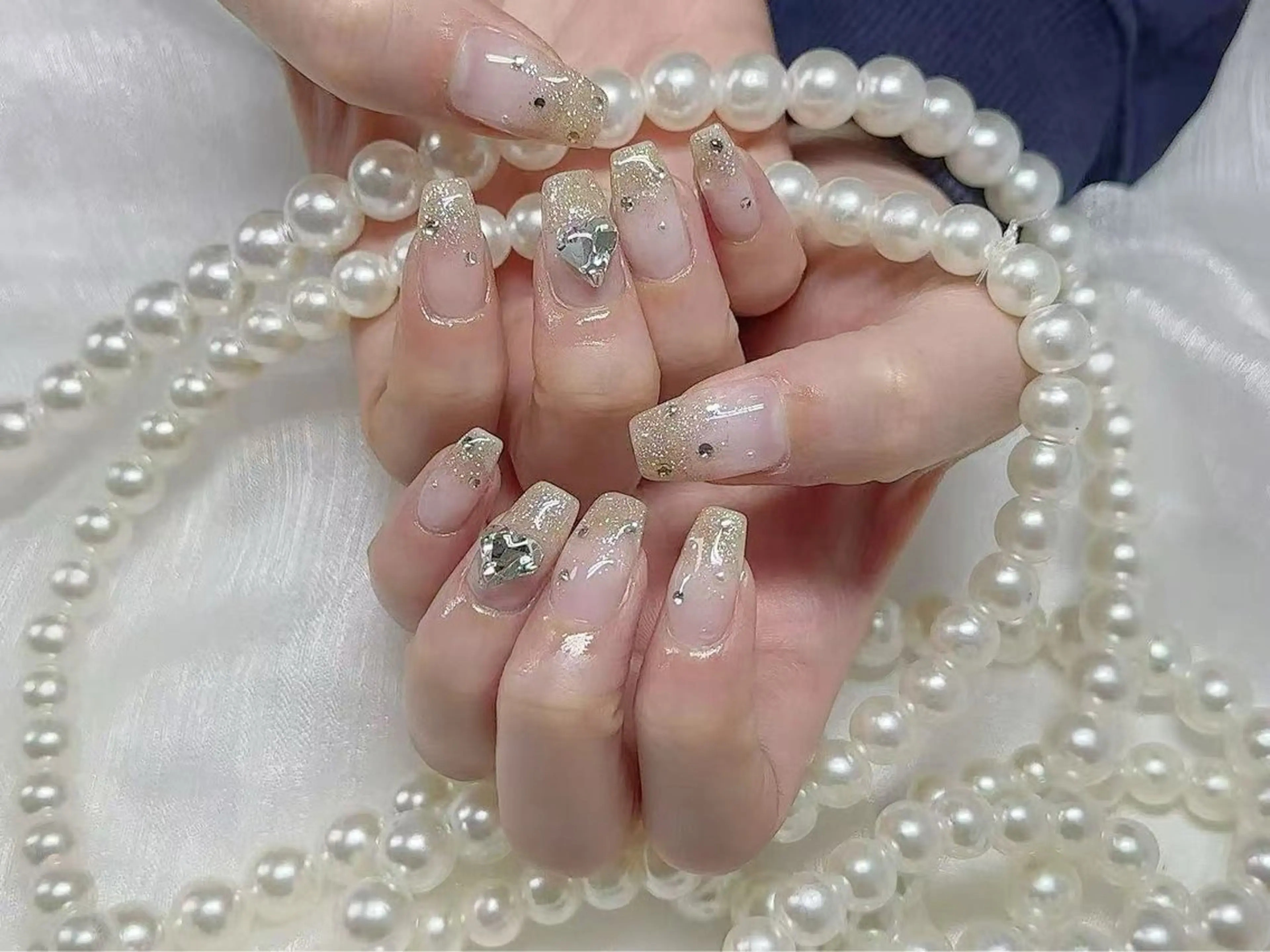 ネイル アートネイル クリアネイル 成人式 長さ出し フラッシュネイル かすみ ✨のネイルデザイン