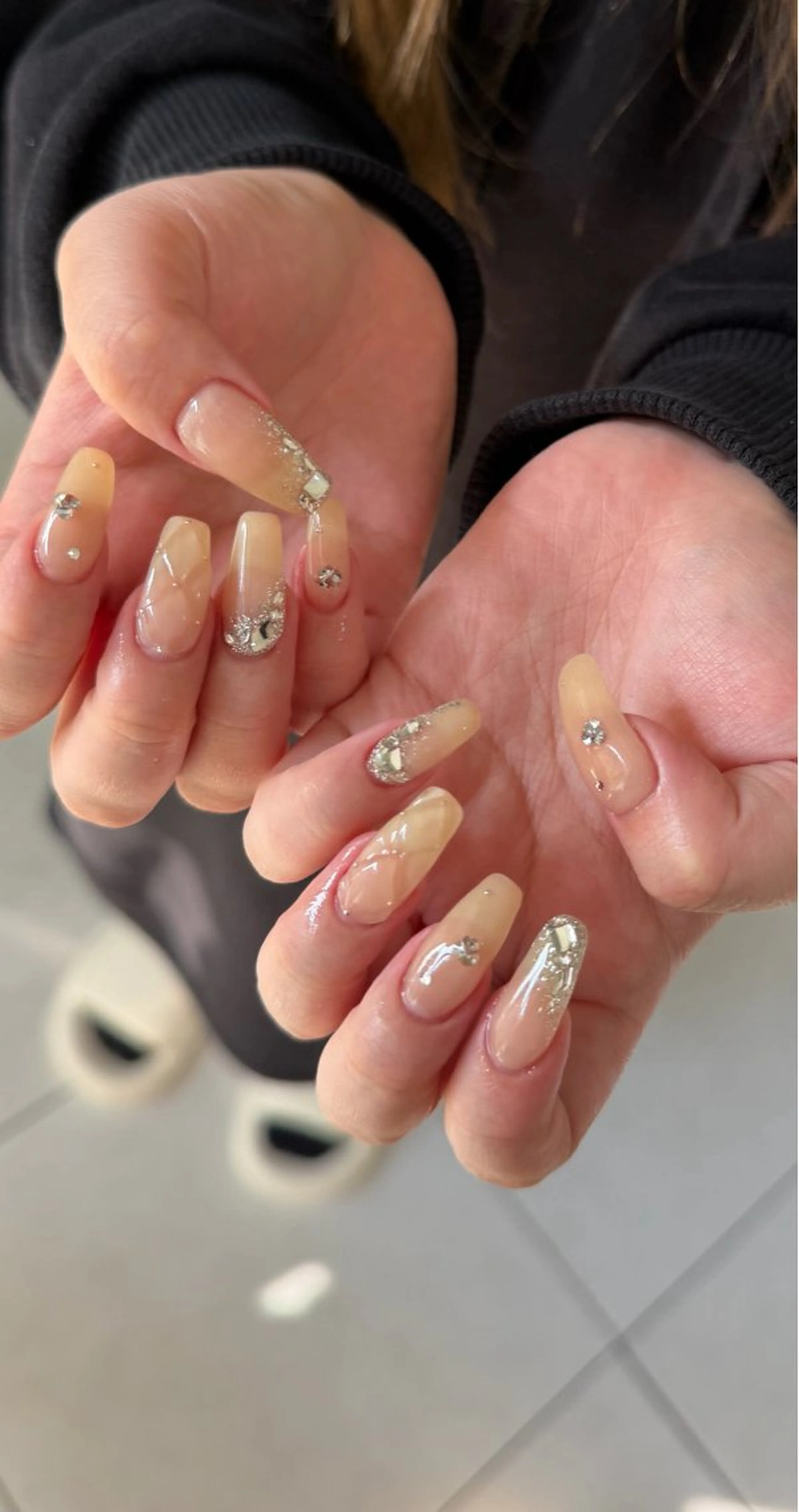 ネイル 持ち込み ハンドネイル ハンドケア Charme. NOBUKOのネイルデザイン