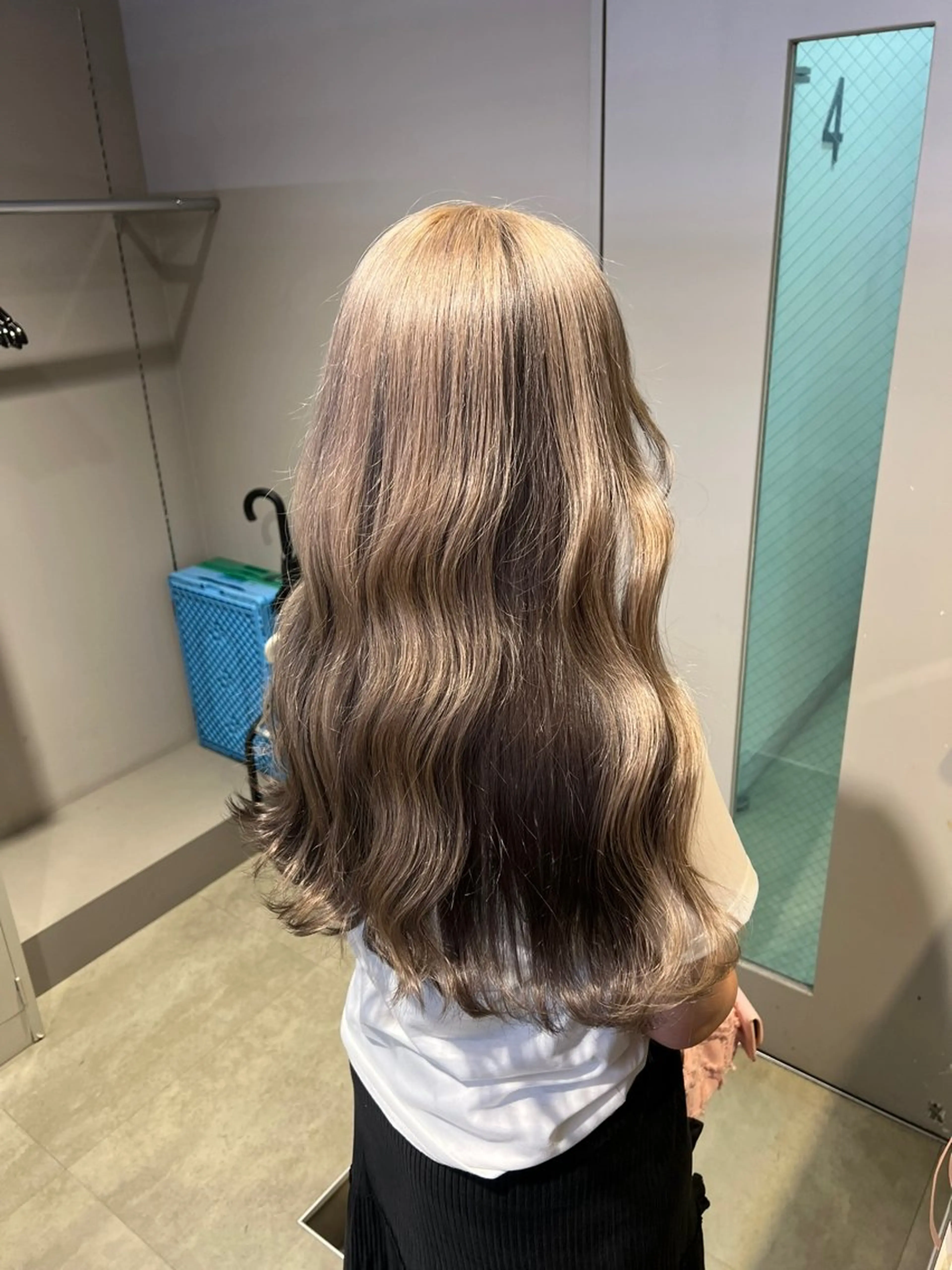 カラー パーマ ヘアアレンジ メンズ 🤍レイヤーカット/ ベージュヘア🤍のヘアスタイル