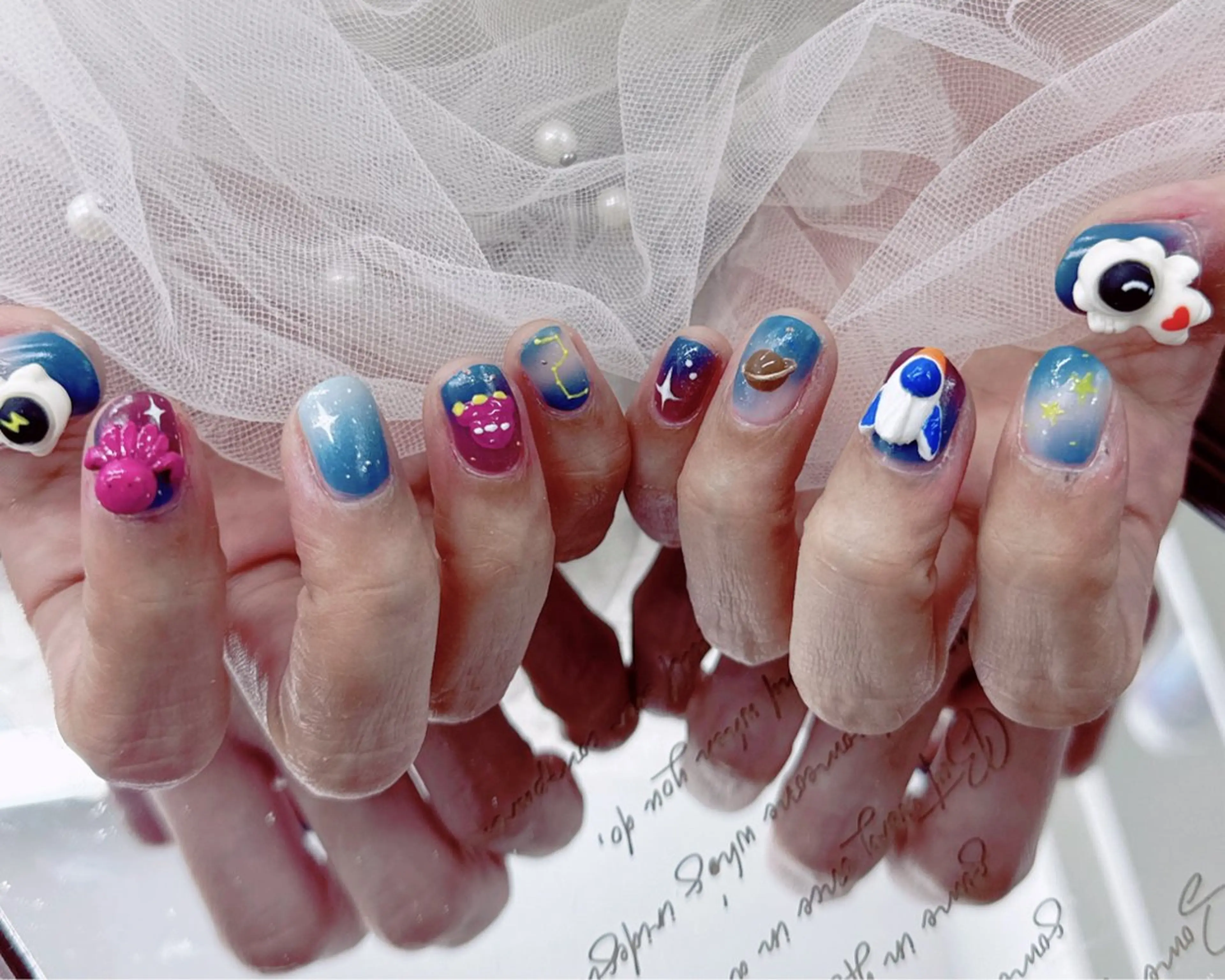 ネイル フレンチネイル ハート 韓国ネイル マグネットネイル マグネットフレンチ ハンドネイル ネイルサロン lotusのネイルデザイン