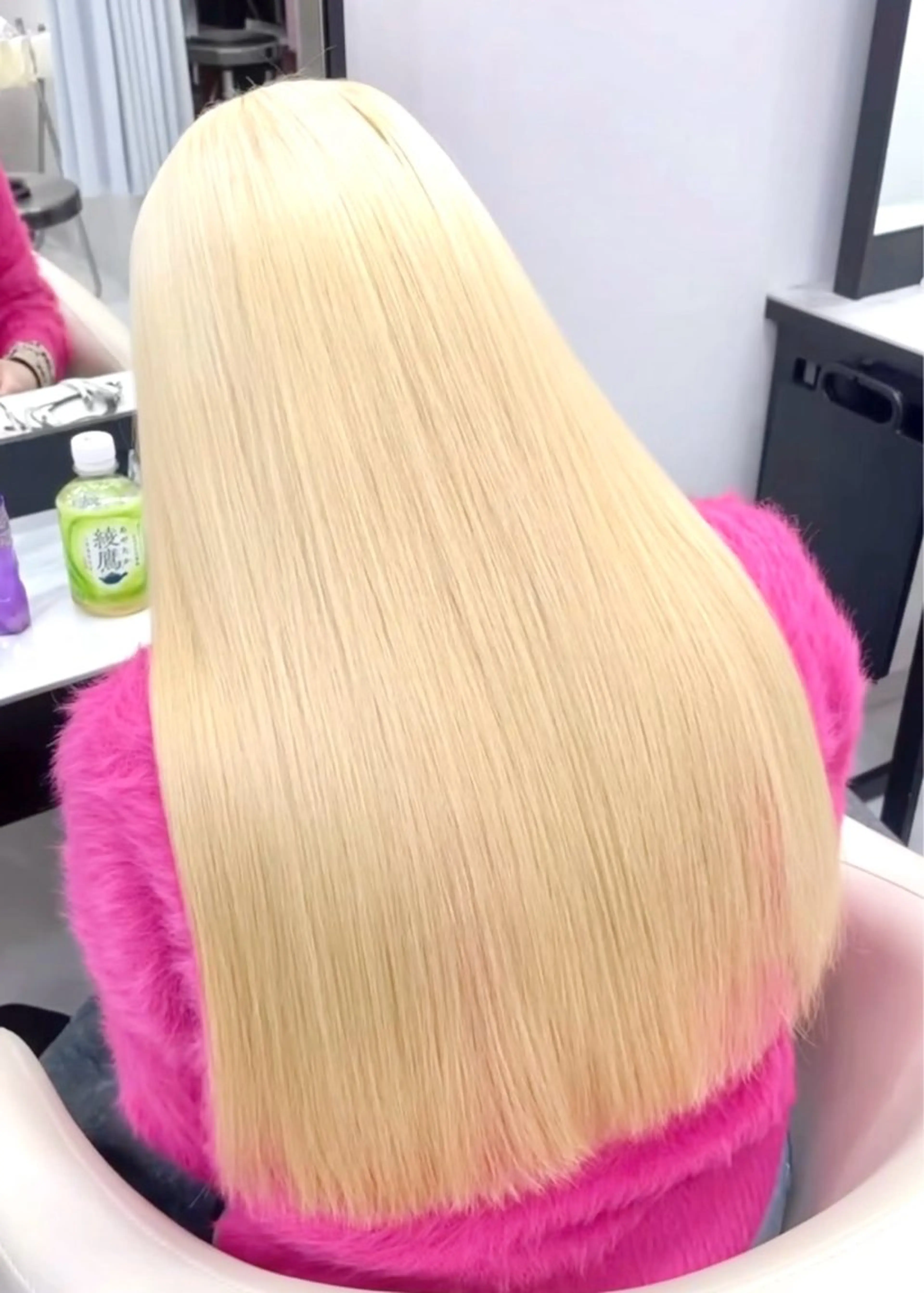 ロング ヘアカラー wistell所属・ハイトーン/艶カラー sarina🩷のヘアスタイル