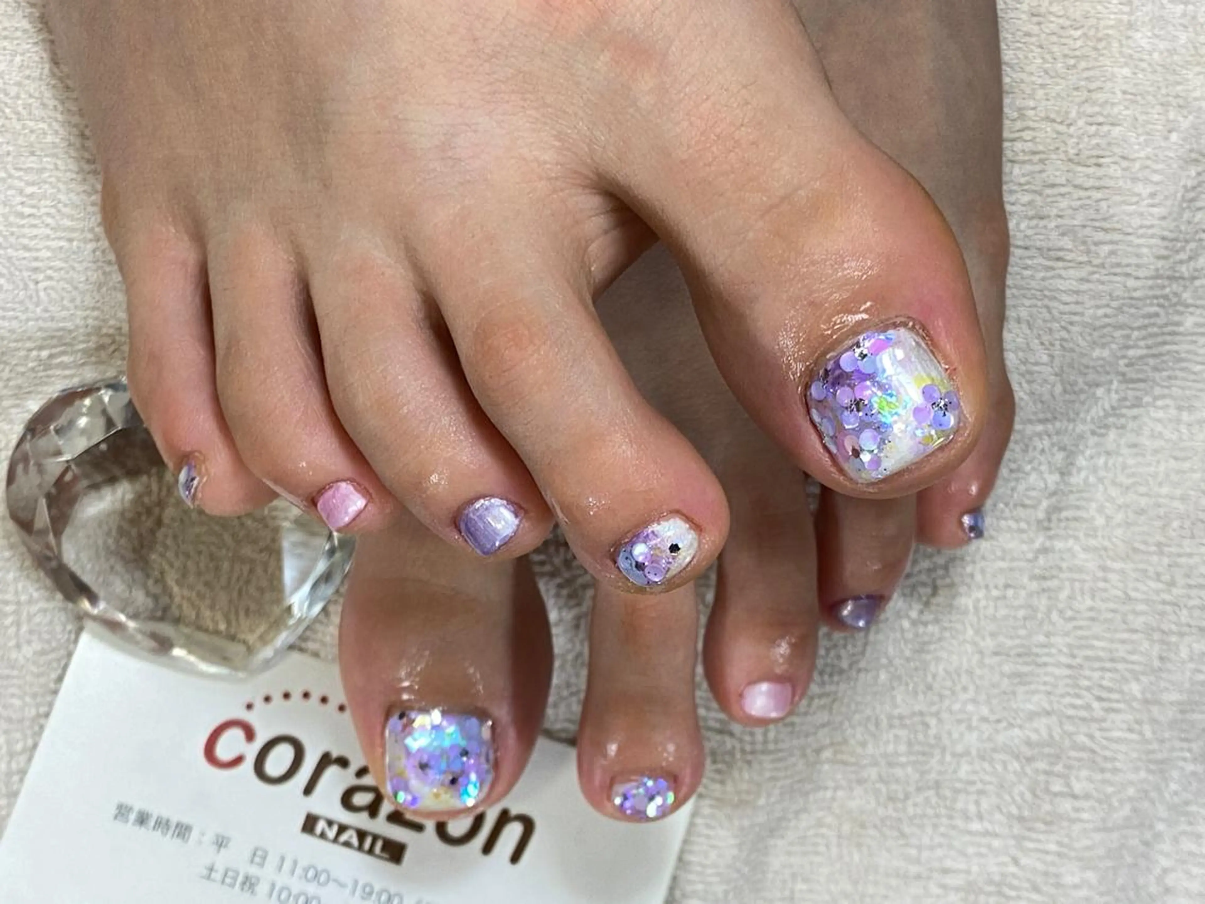 ネイル アートネイル オーロラネイル フットネイル キラキラネイル ニュアンスネイル corazon所属・ネイリスト aicoのネイルデザイン
