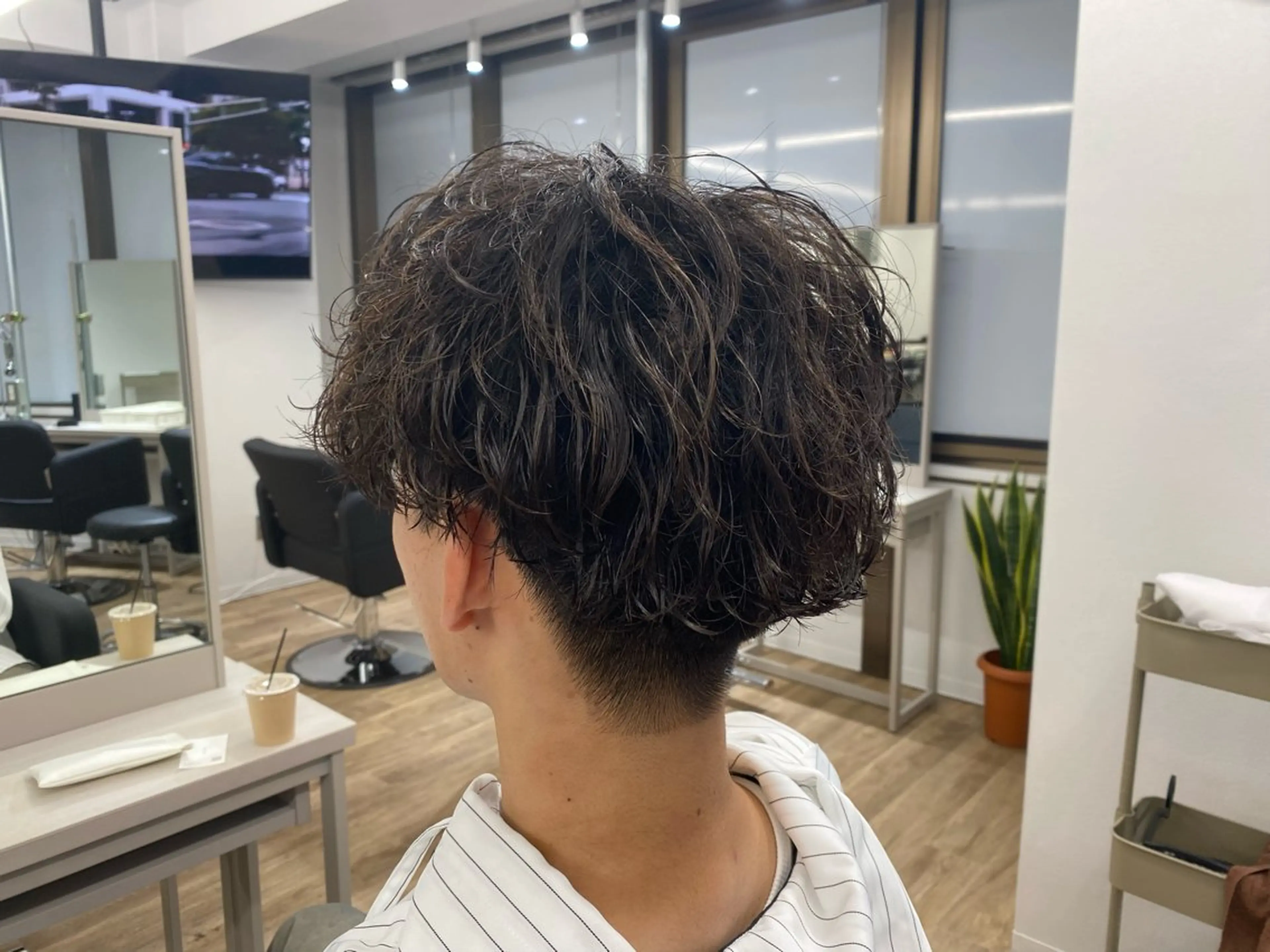 ショート パーマ ヘアアレンジ メンズ カット パーマ トリートメント AI TOKYO +sea所属・【パーマの達人】 🔥横浜メンズ/允のヘアスタイル