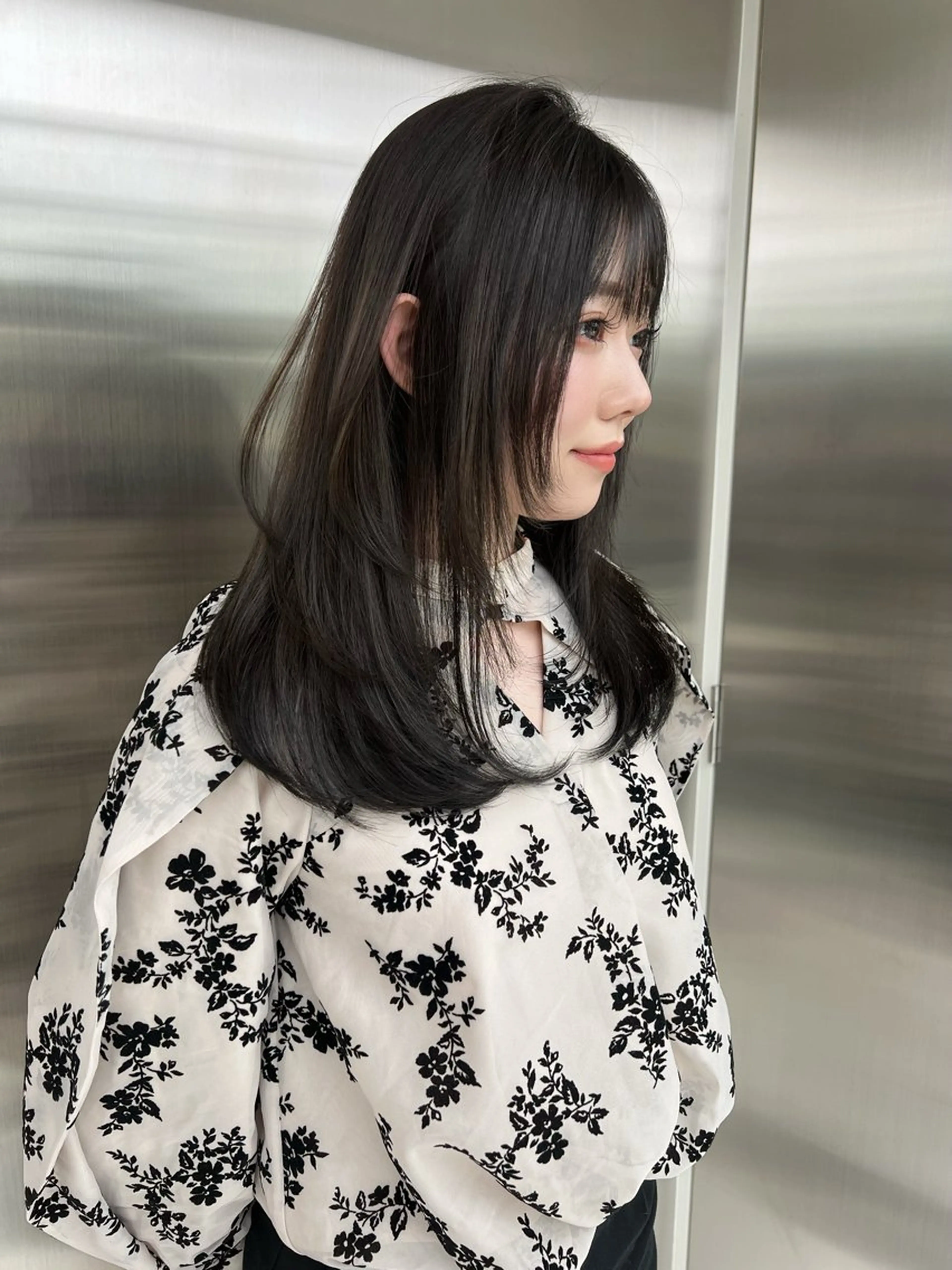 ミディアム レイヤーカット REDEAL SHIBUYA所属・maya/レイヤー カット/ミインパーマのヘアスタイル