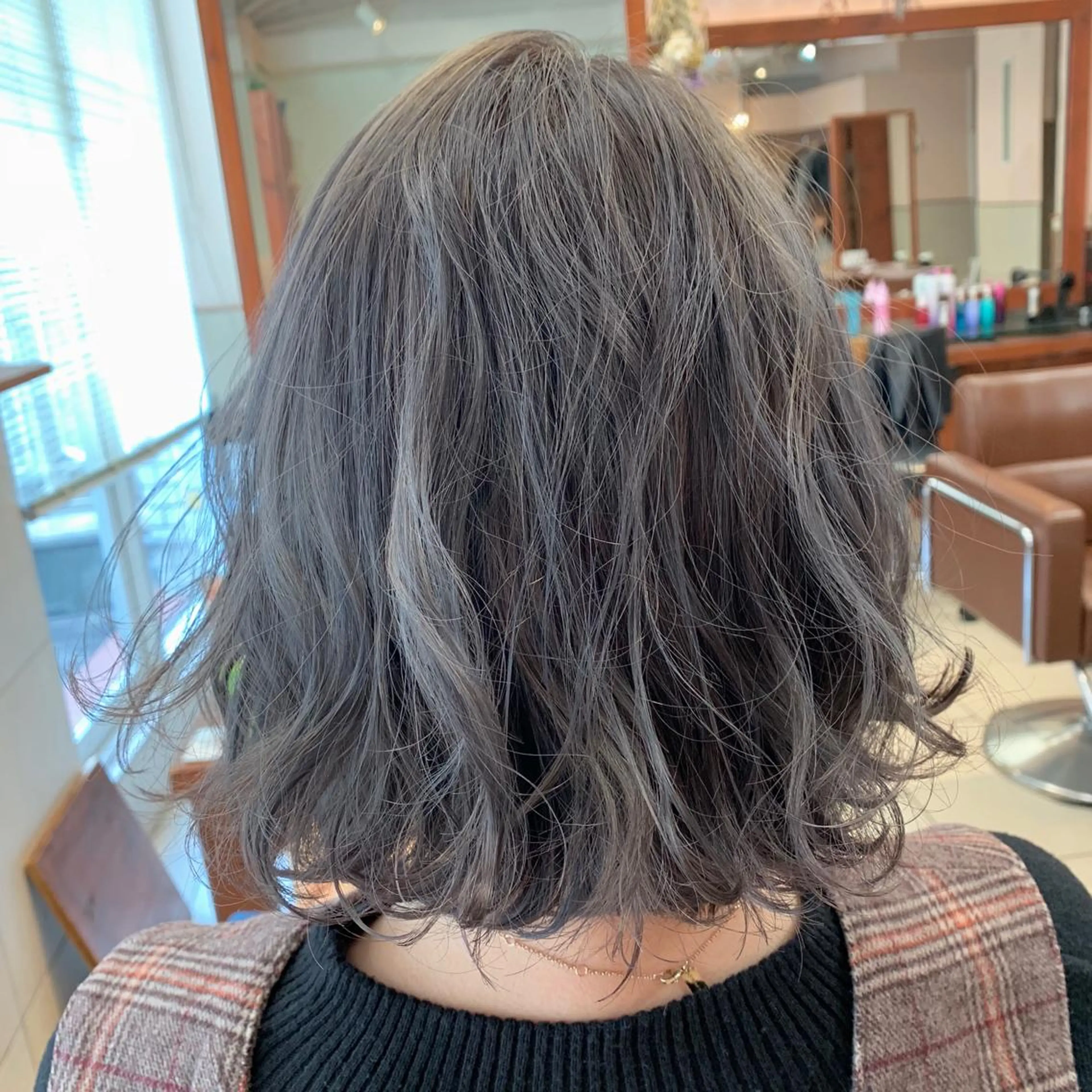 ミディアム カラー カット ヘアカラー 加藤 綾華のヘアスタイル