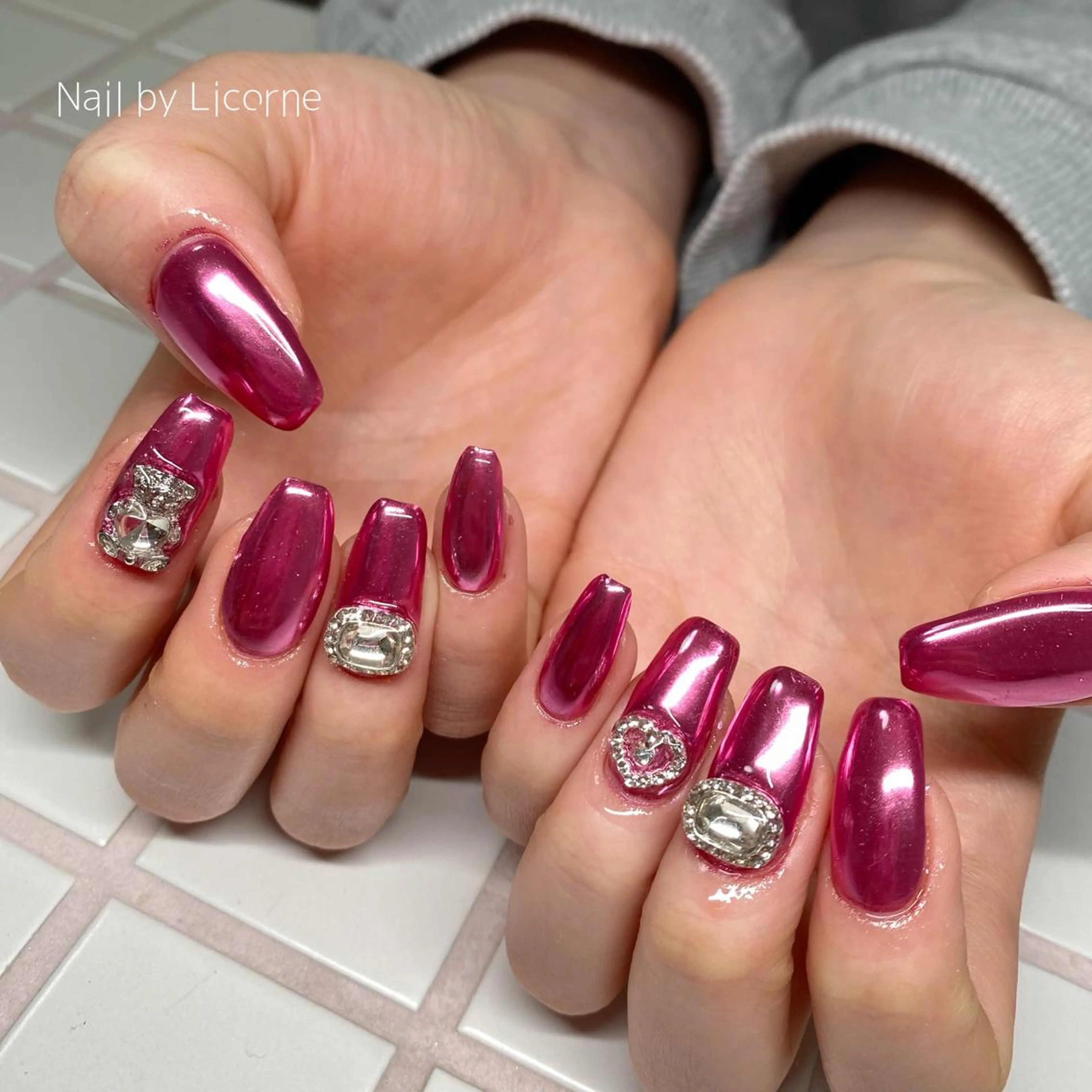 ネイル アートネイル オーロラネイル フレンチネイル 氷ネイル・うるうるネイル マグネットネイル ハンドネイル Nail by Licorneのネイルデザイン