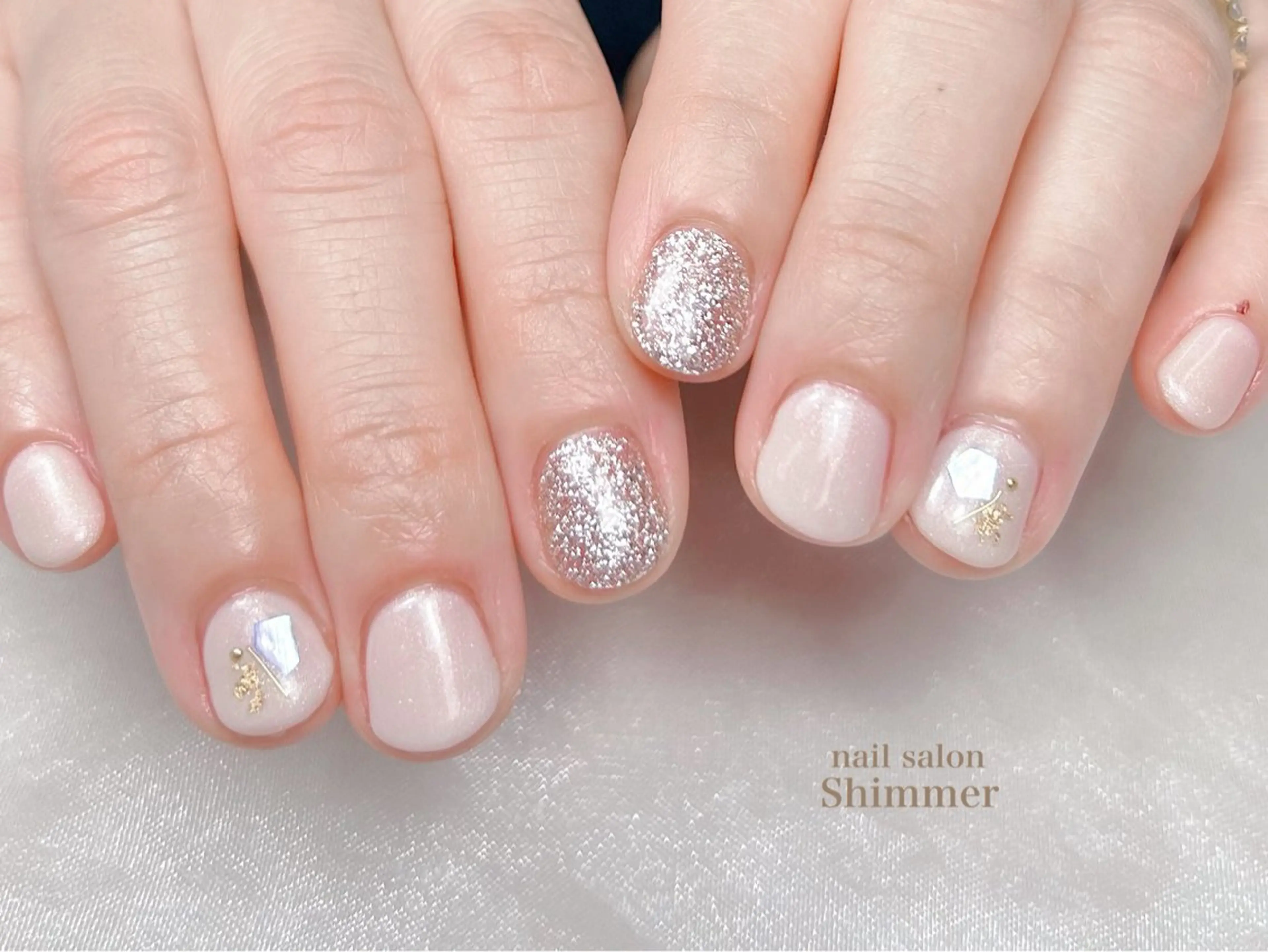 ネイル Shimmer Risaのネイルデザイン