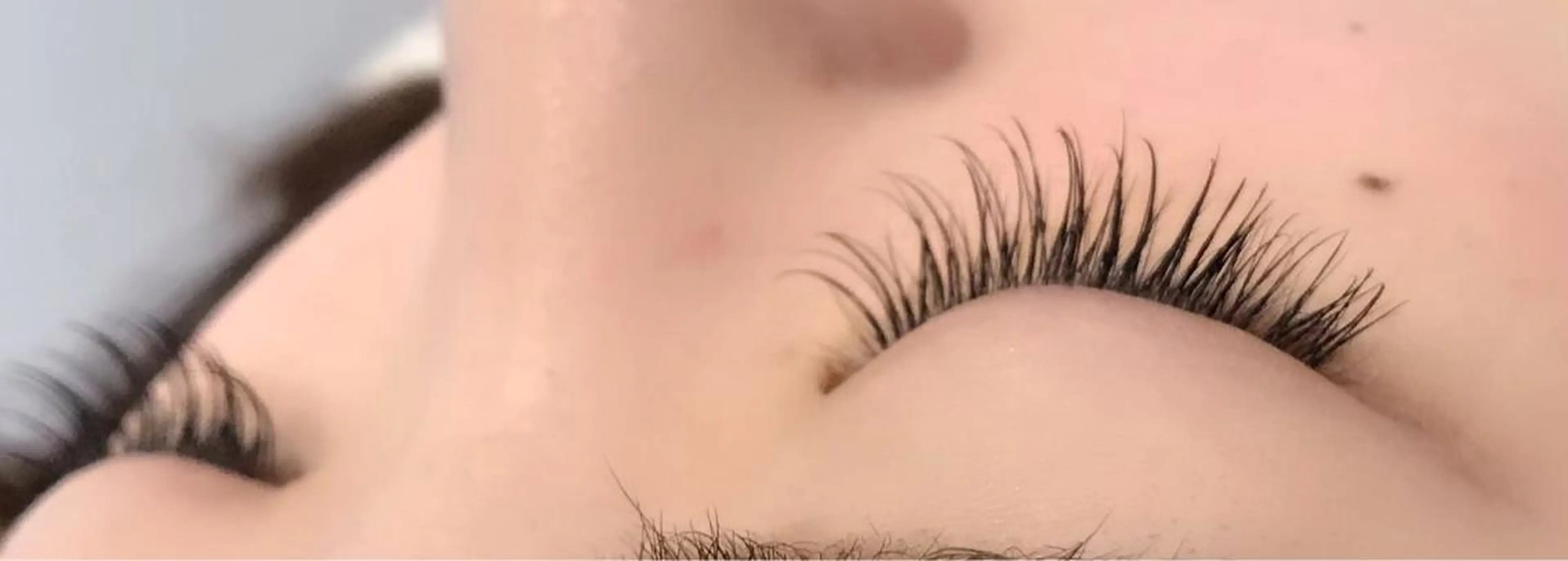 マツエク・マツパ 岡田詩織 MODE Ks松原店のヘアスタイル