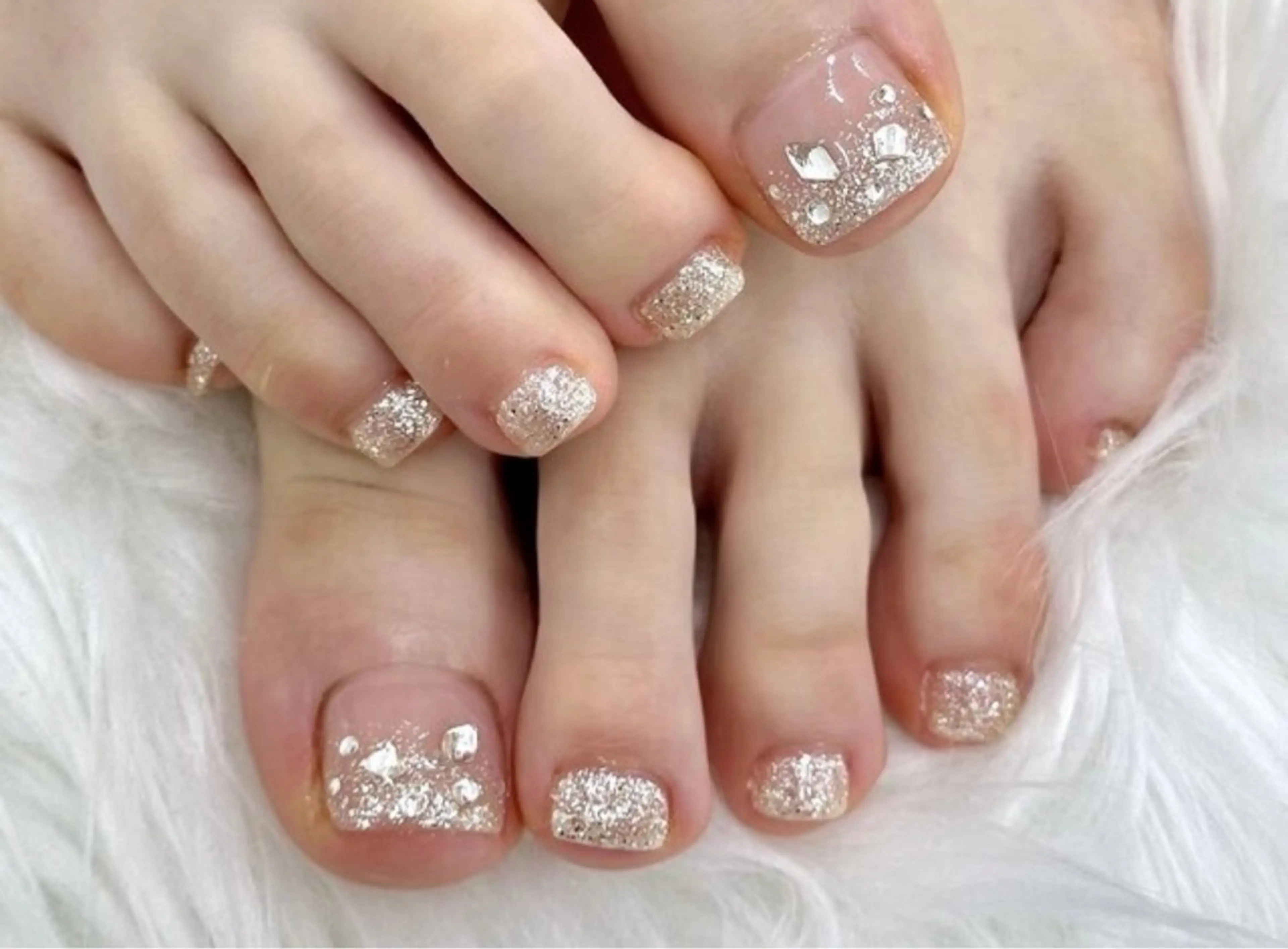 ネイル フットネイル 岩松 沙耶のネイルデザイン