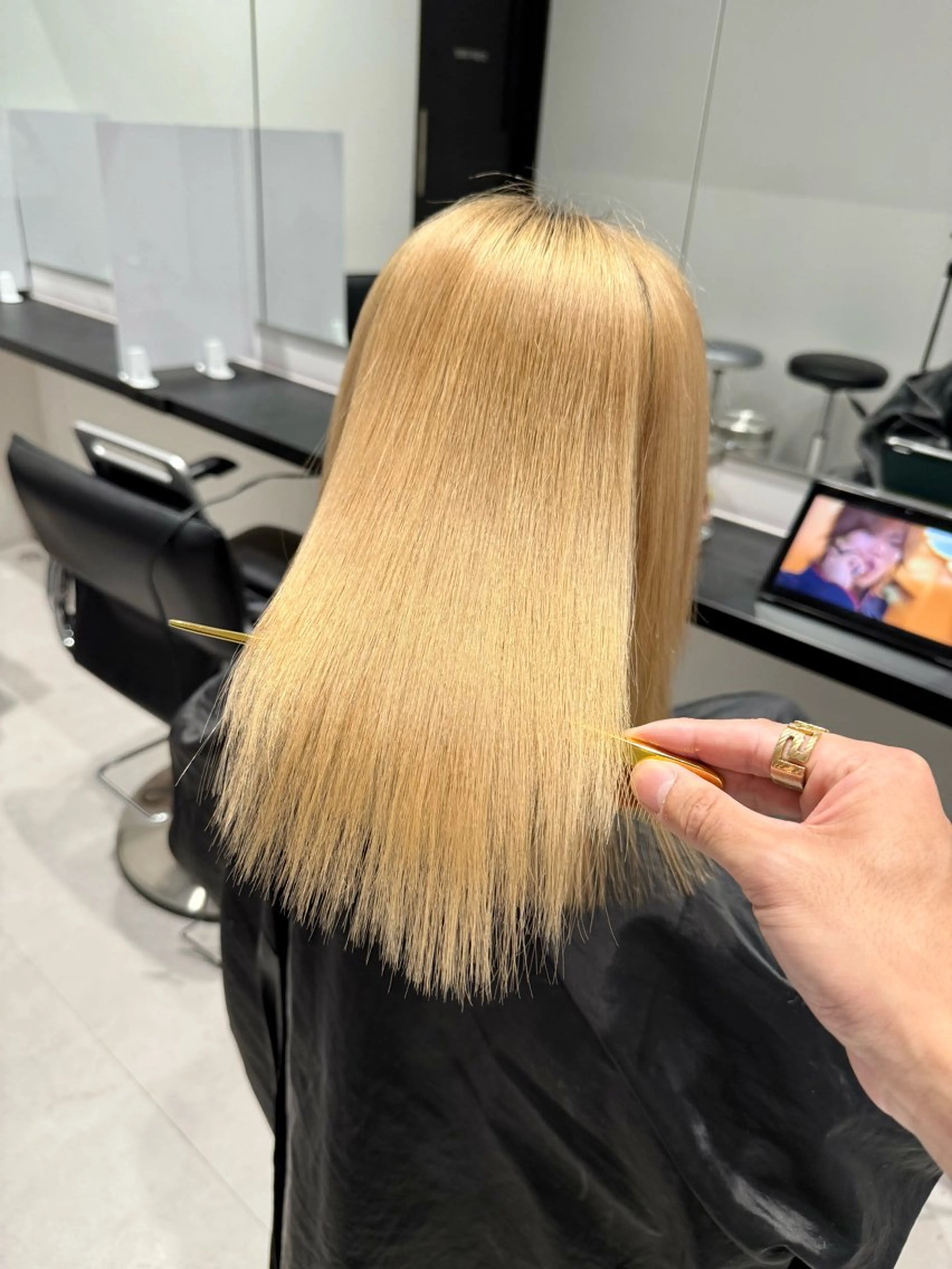 期間限定【※顔出し撮影できる方のみ】ブリーチ毛専用縮毛矯正＋トリートメント⭐️補足説明必読でお願いします。の写真