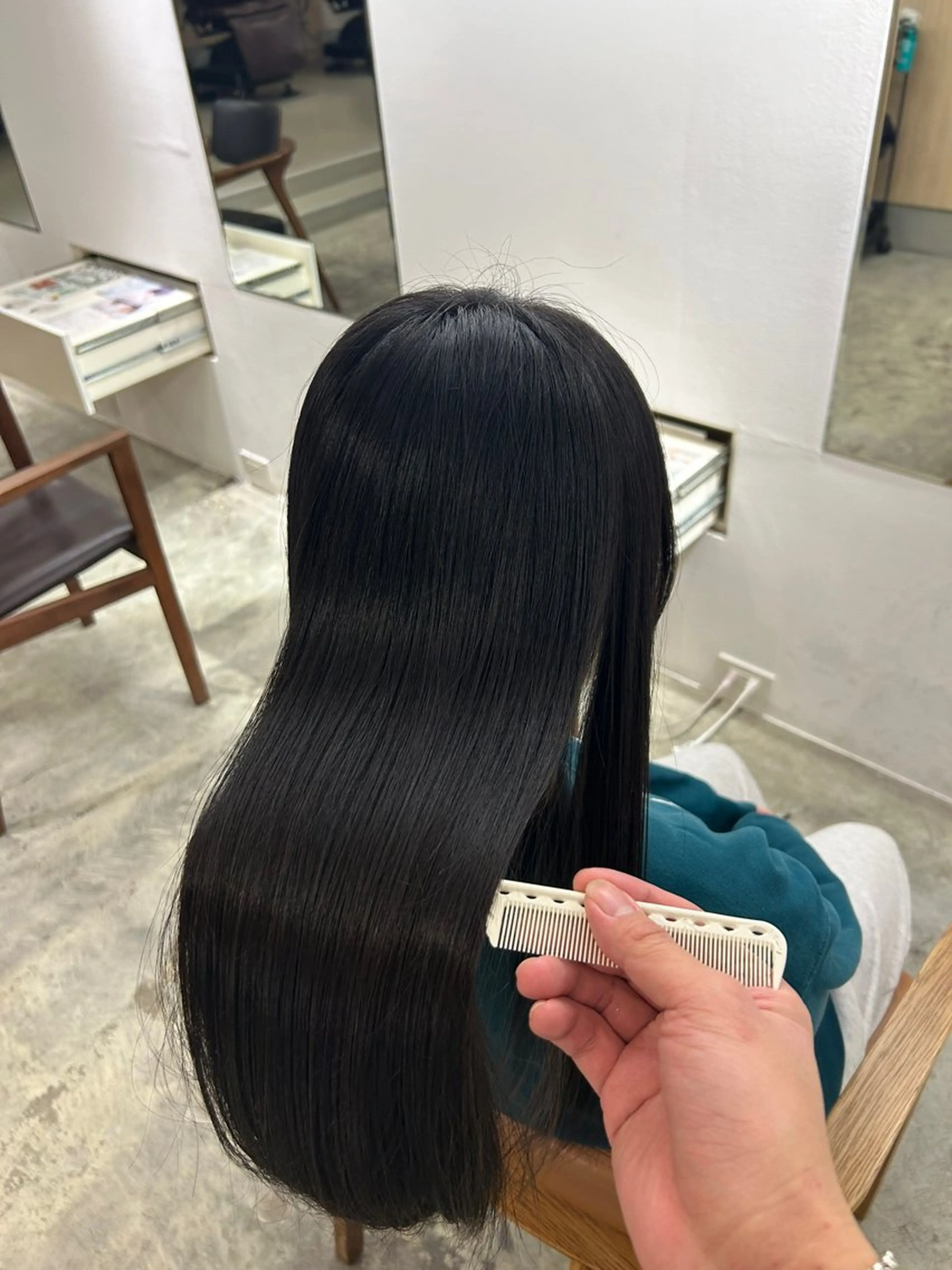 セミロング 髪質改善 カット トリートメント 橋本岬也jiji by MOPSのエステ・リラクイメージ