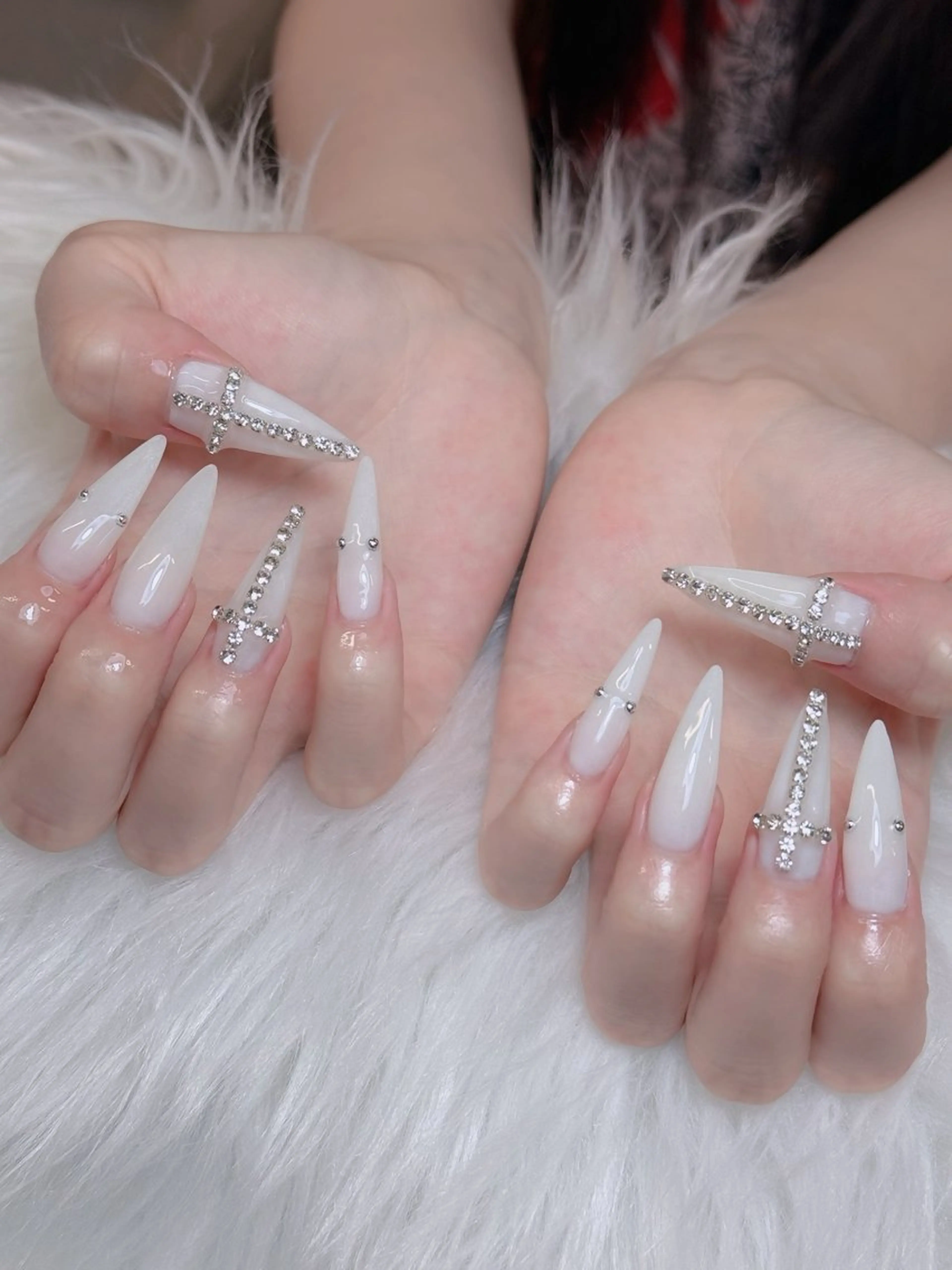 ネイル オーロラネイル チークネイル フットネイル フレンチネイル 韓国ネイル ハンドネイル Lumi Nail 新大久保3‘のネイルデザイン